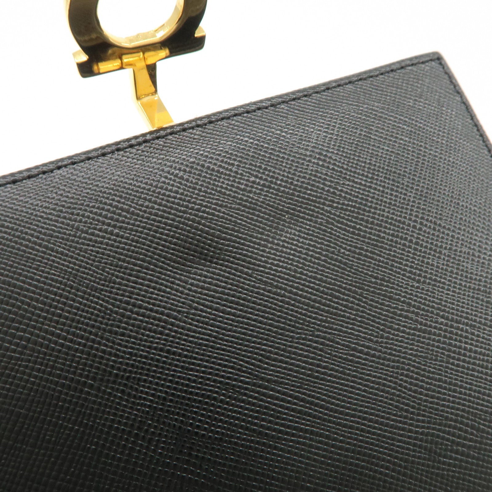 Ferragamo Gancini Leather Bi-fold Compact Wallet Black 22 0778