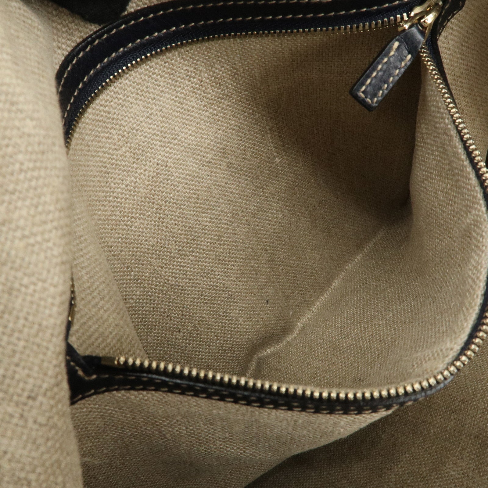 GUCCI Sherry Leather One Shoulder Bag Hand Bag Dark Navy Gold Hardware Used