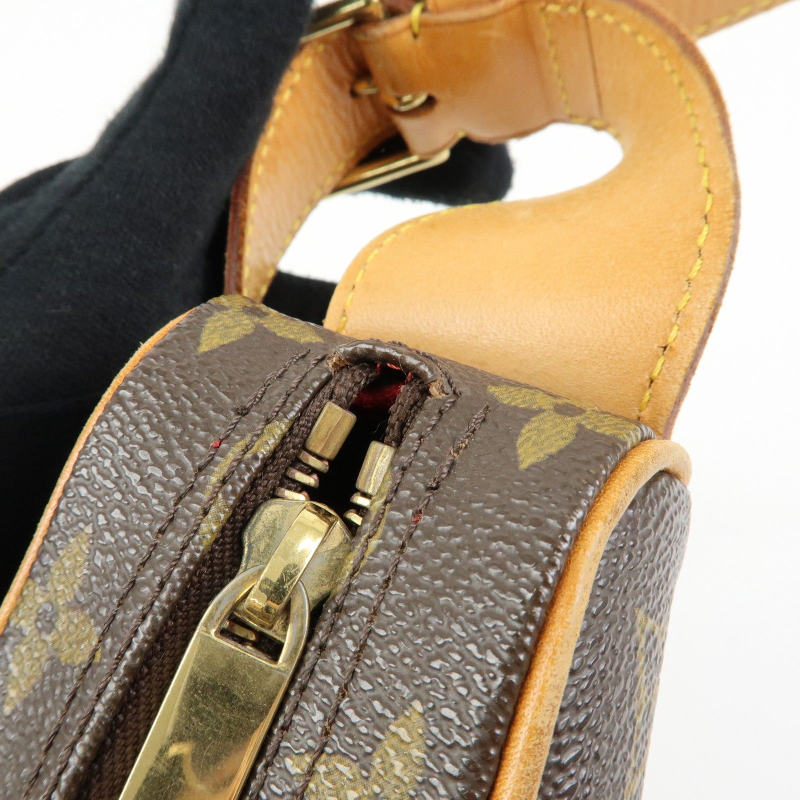 Louis Vuitton Monogram Croissant MM Shoulder Bag Brown M51512