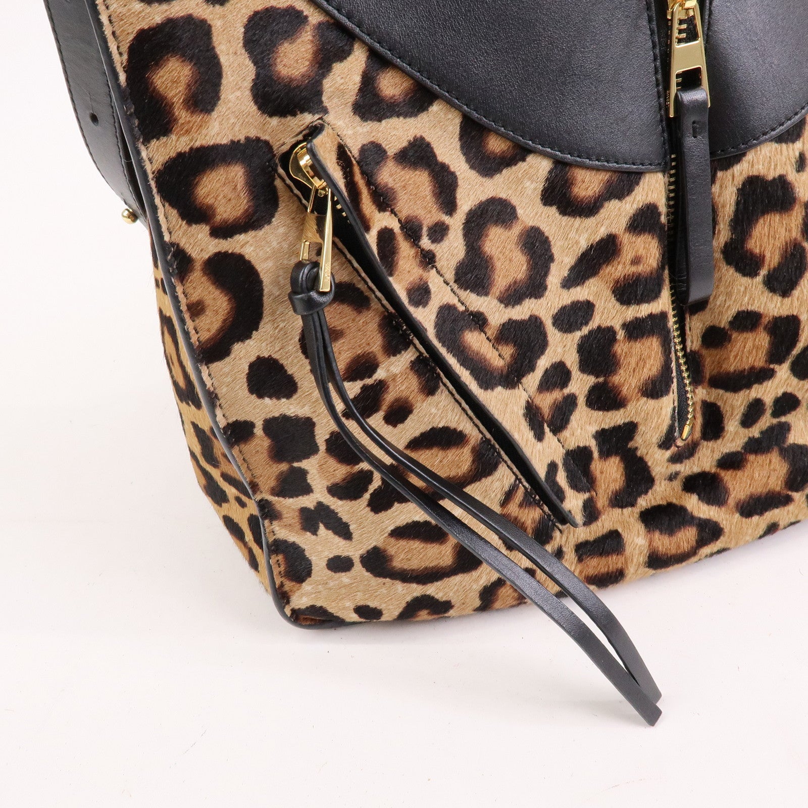 LOEWE Calfskin Hammock Small Shoulder Bag Leopard Beige Black