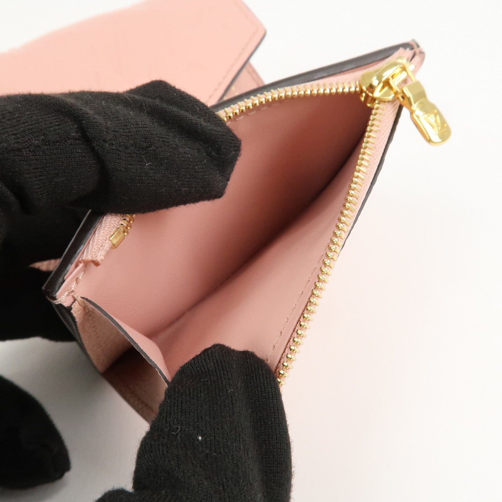 Louis Vuitton Leather Portefeuille Zoe Compact Wallet Pink M62936