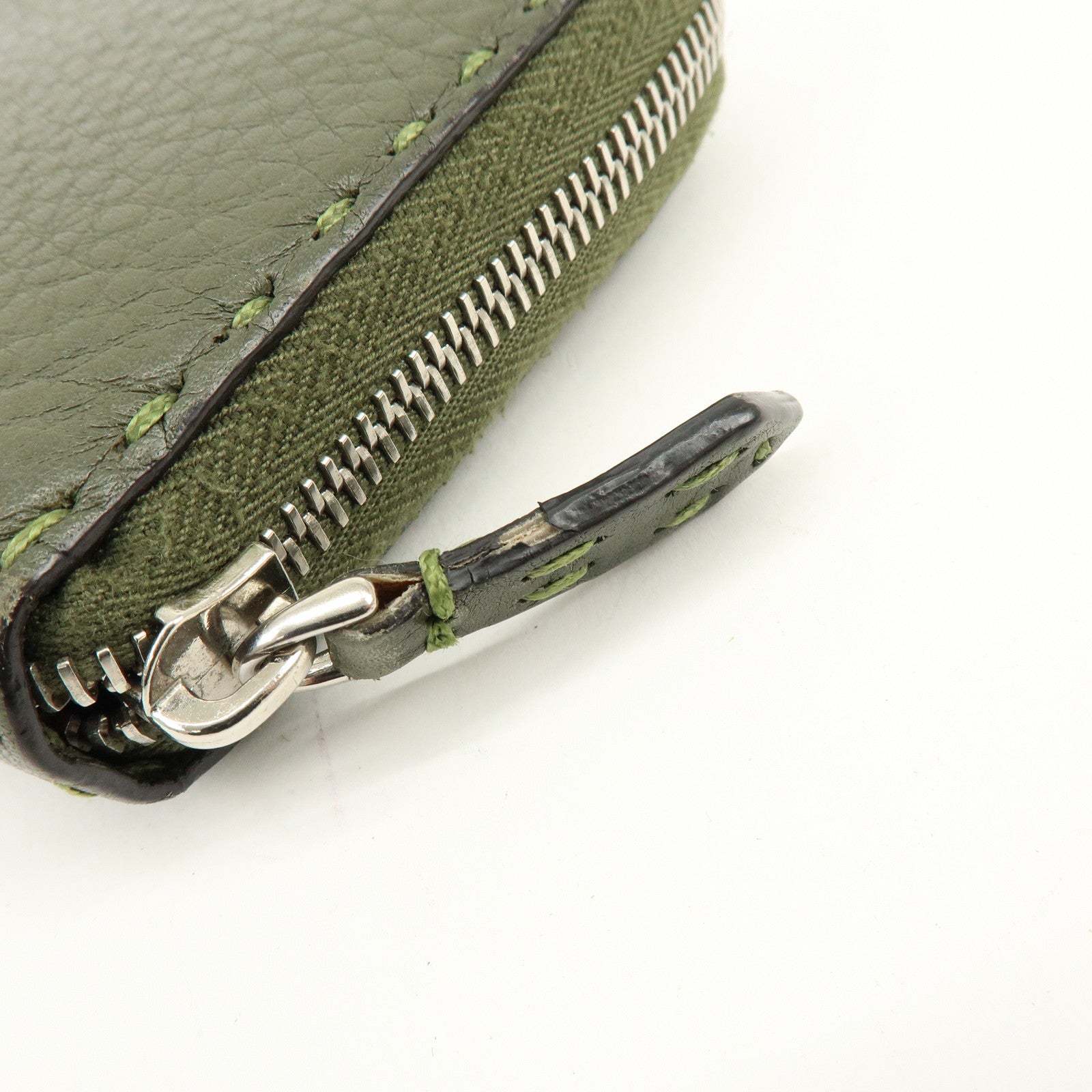 FENDI Selleria Leather Zippy Long Wallet Khaki 8M0299