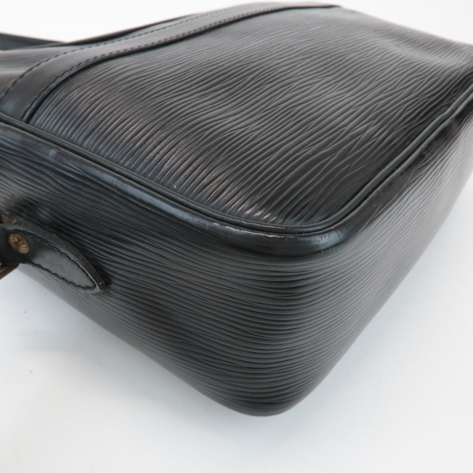 Louis Vuitton Epi Trocadero 27 Shoulder Bag Noir Black M52302