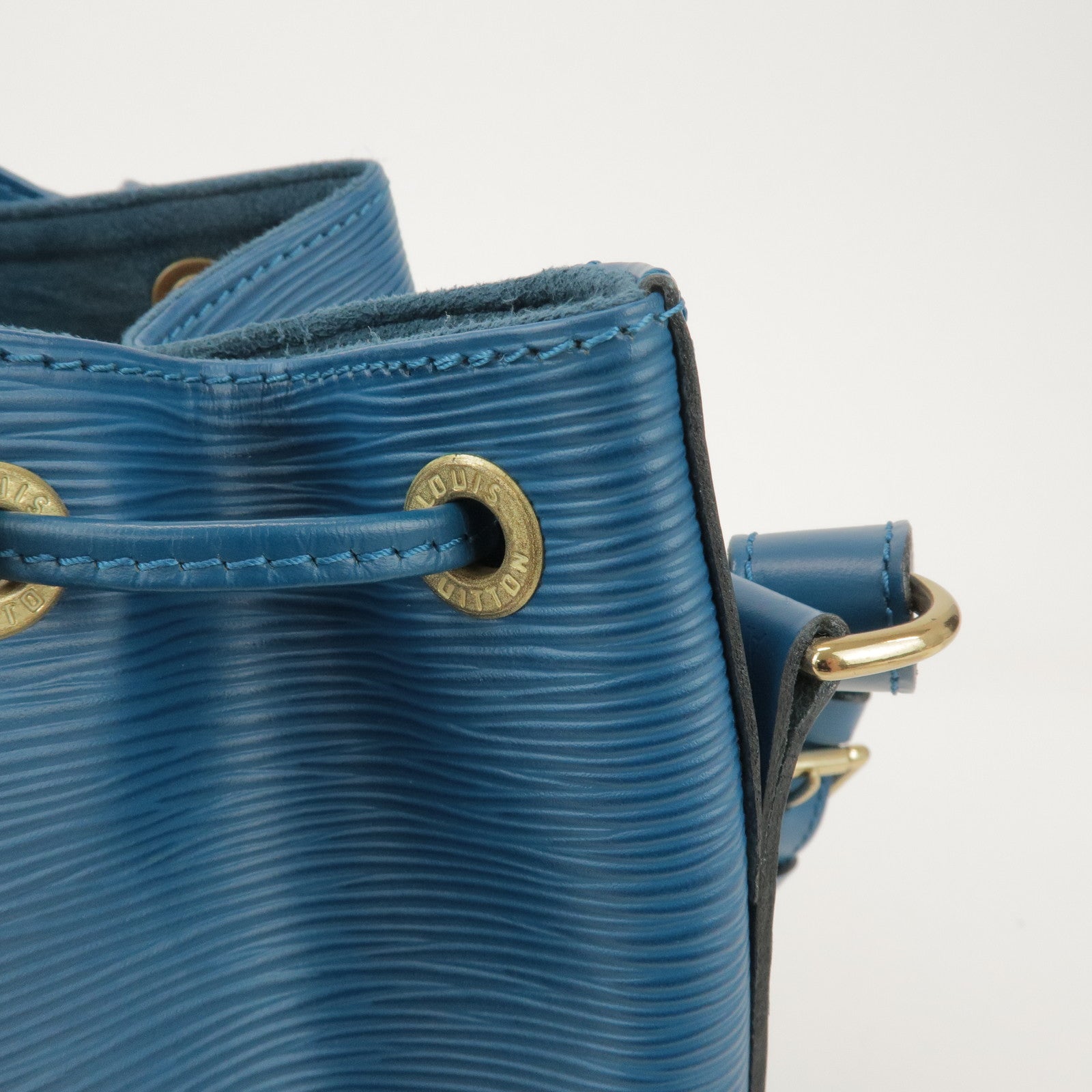 Louis Vuitton Epi Petit Noe Shoulder Bag Toledo Blue M44105