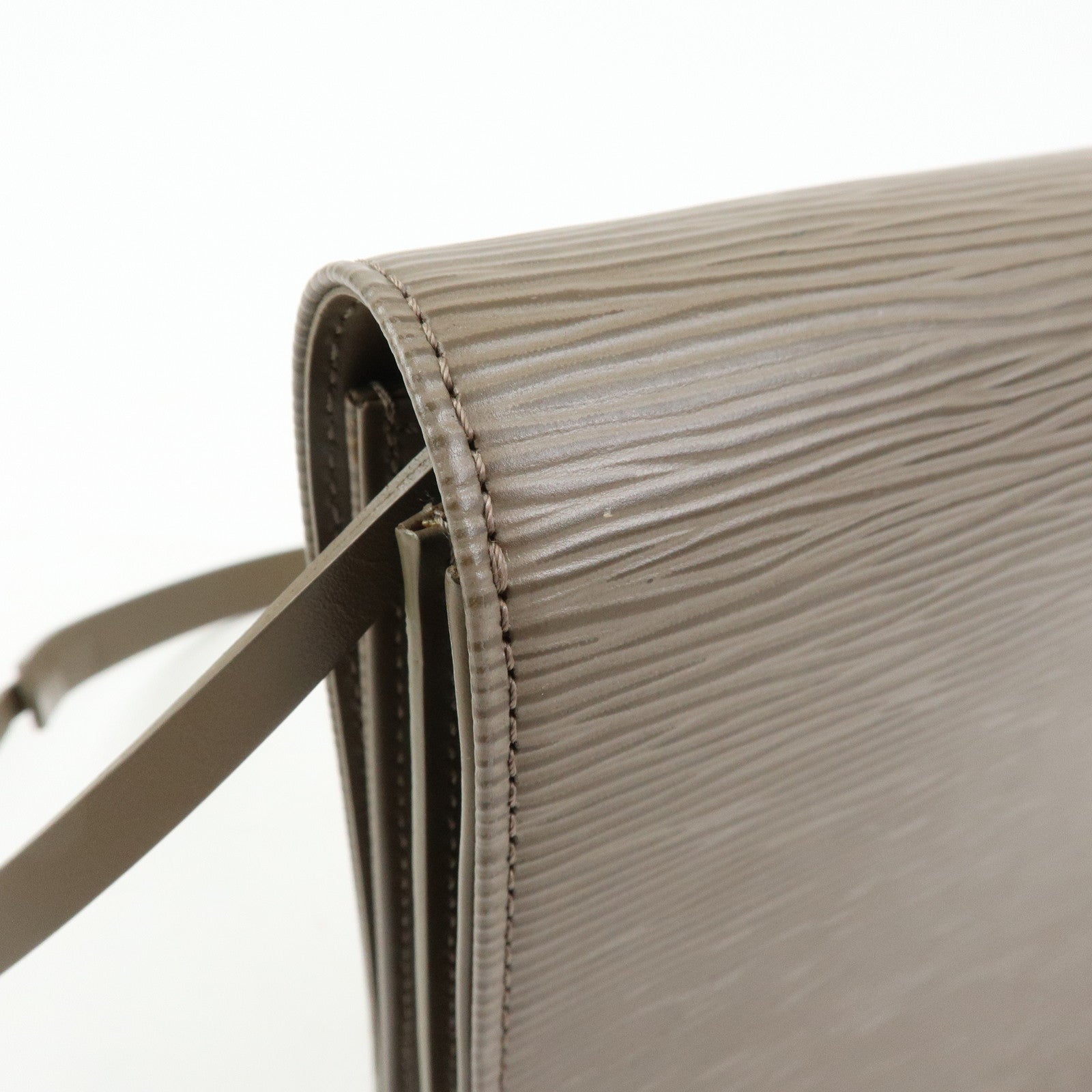 Louis Vuitton Epi Leather Biarritz PM Shoulder Bag Pepper M5293B