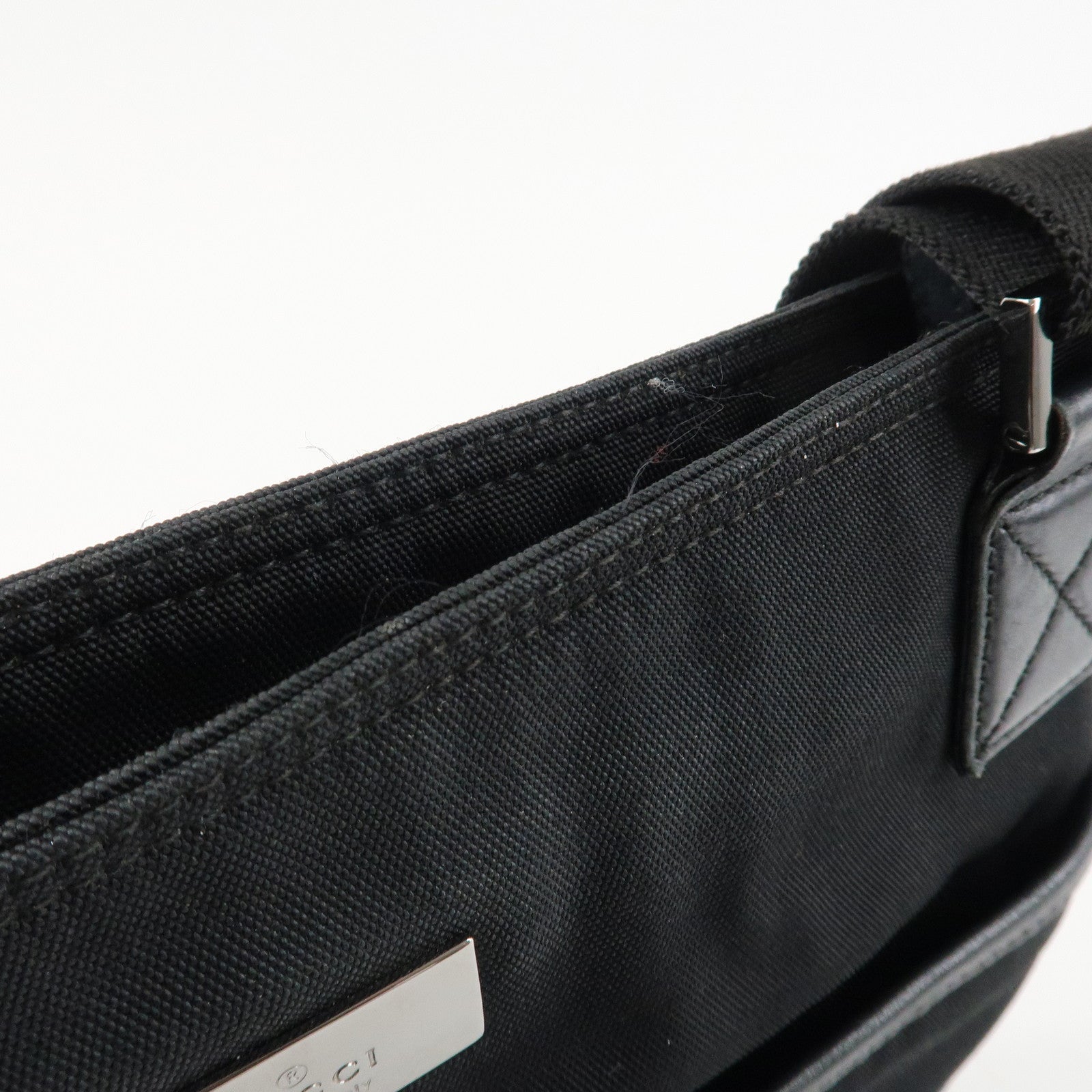 GUCCI Leather Nylon Shoulder Bag Black 141626 Used