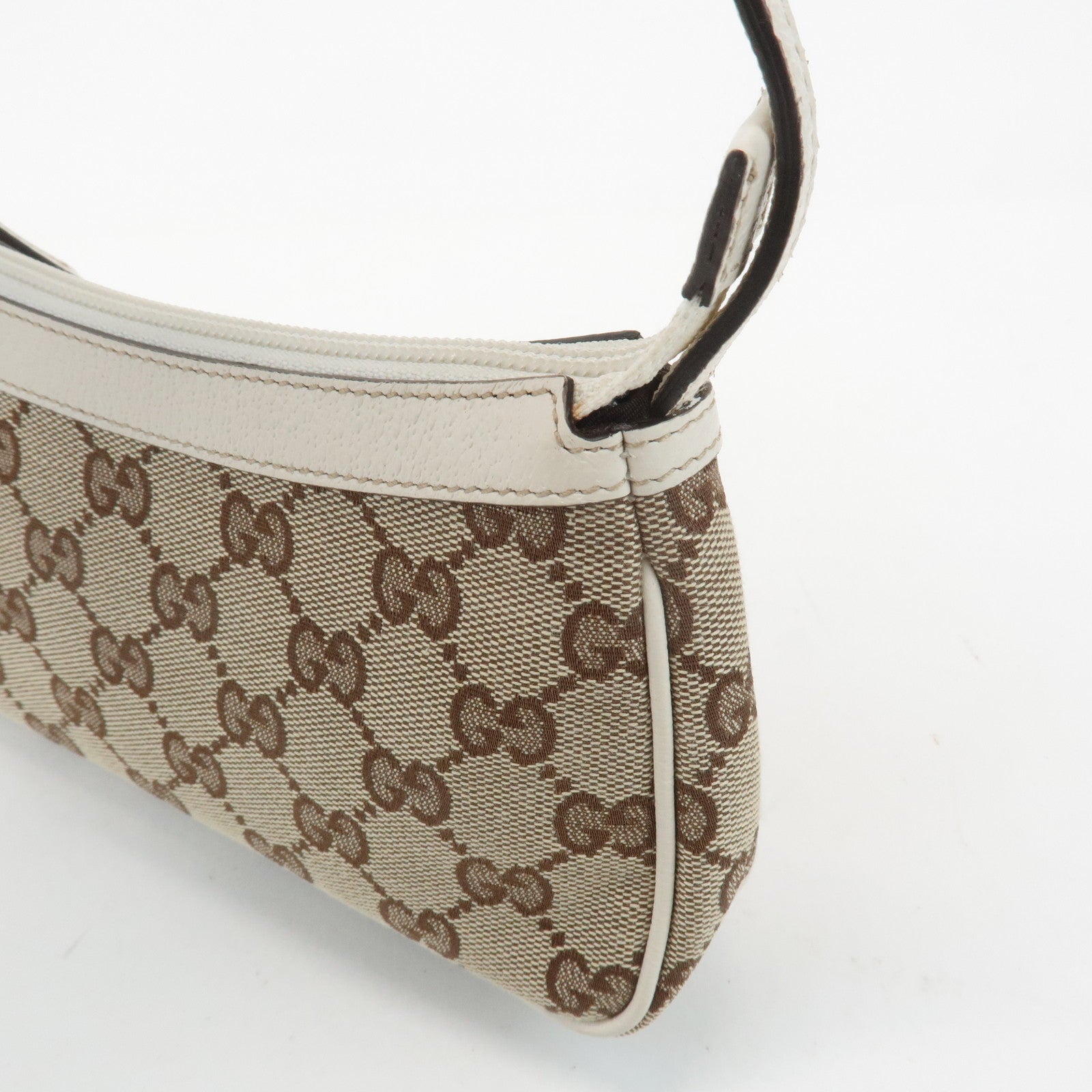 GUCCI GG Canvas Leather Accessory Pouch Hand Bag Beige Ivory 154432 Used