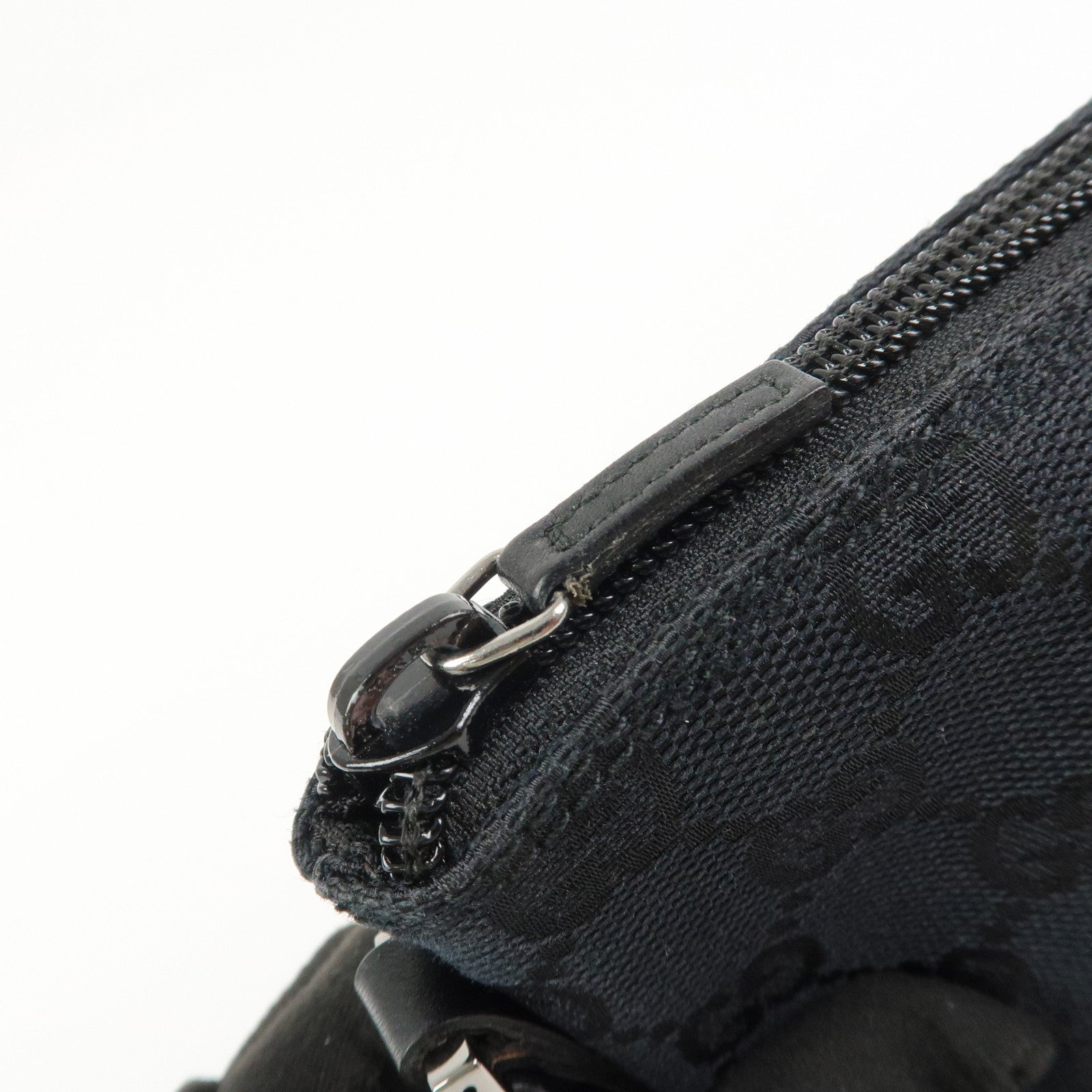 GUCCI GG Canvas Leather Accessory Pouch Hand Bag Black 039.1103