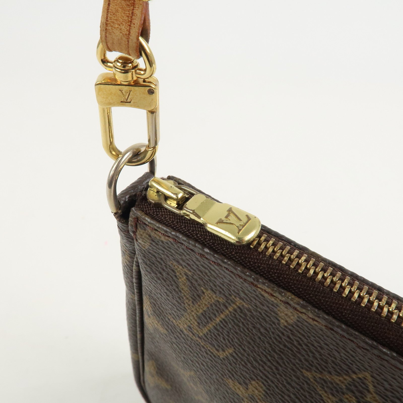 Louis Vuitton Monogram Pochette Accessoires Pouch Hand Bag M51980