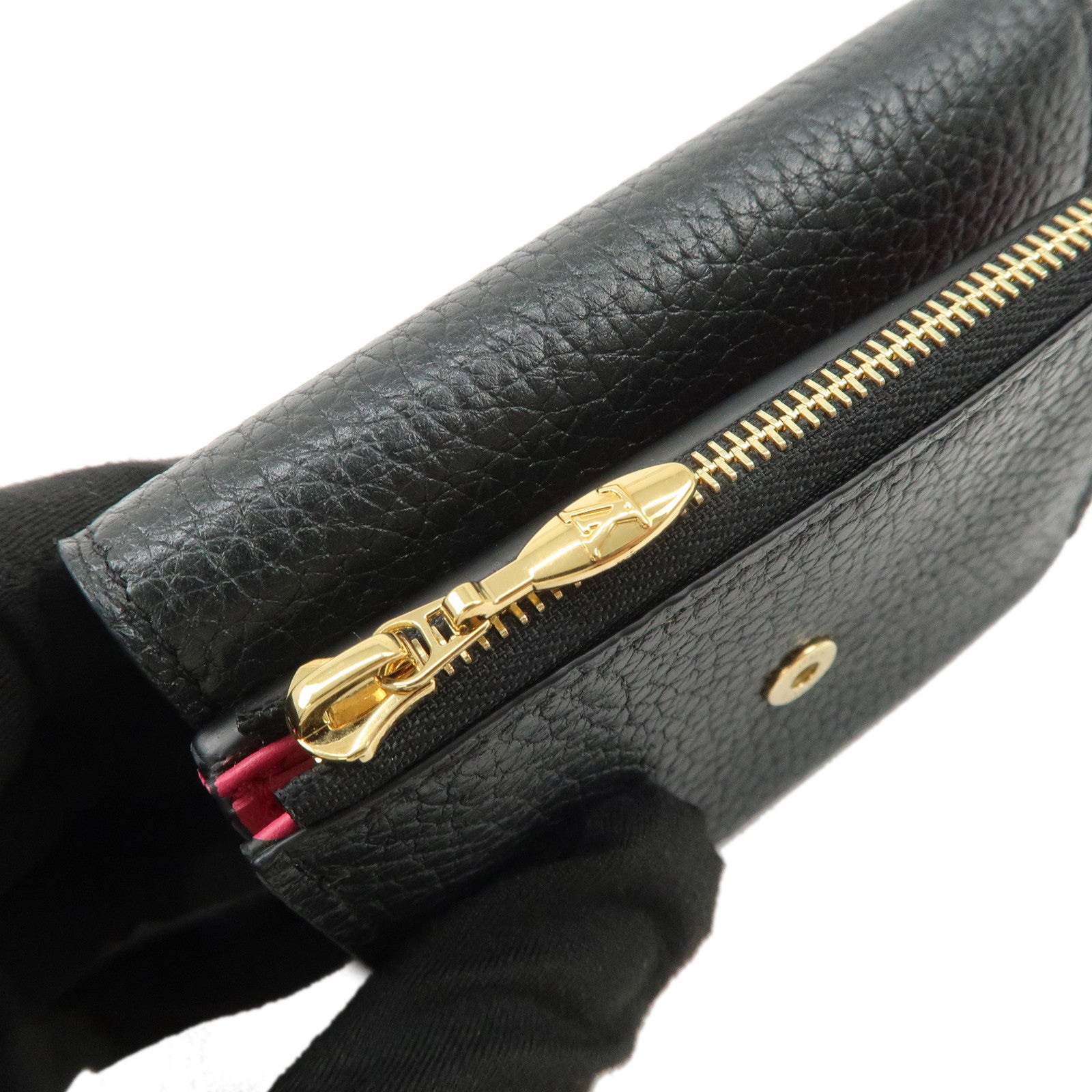 Louis Vuitton Portefoille Capucines XS Compact Wallet Black M68587