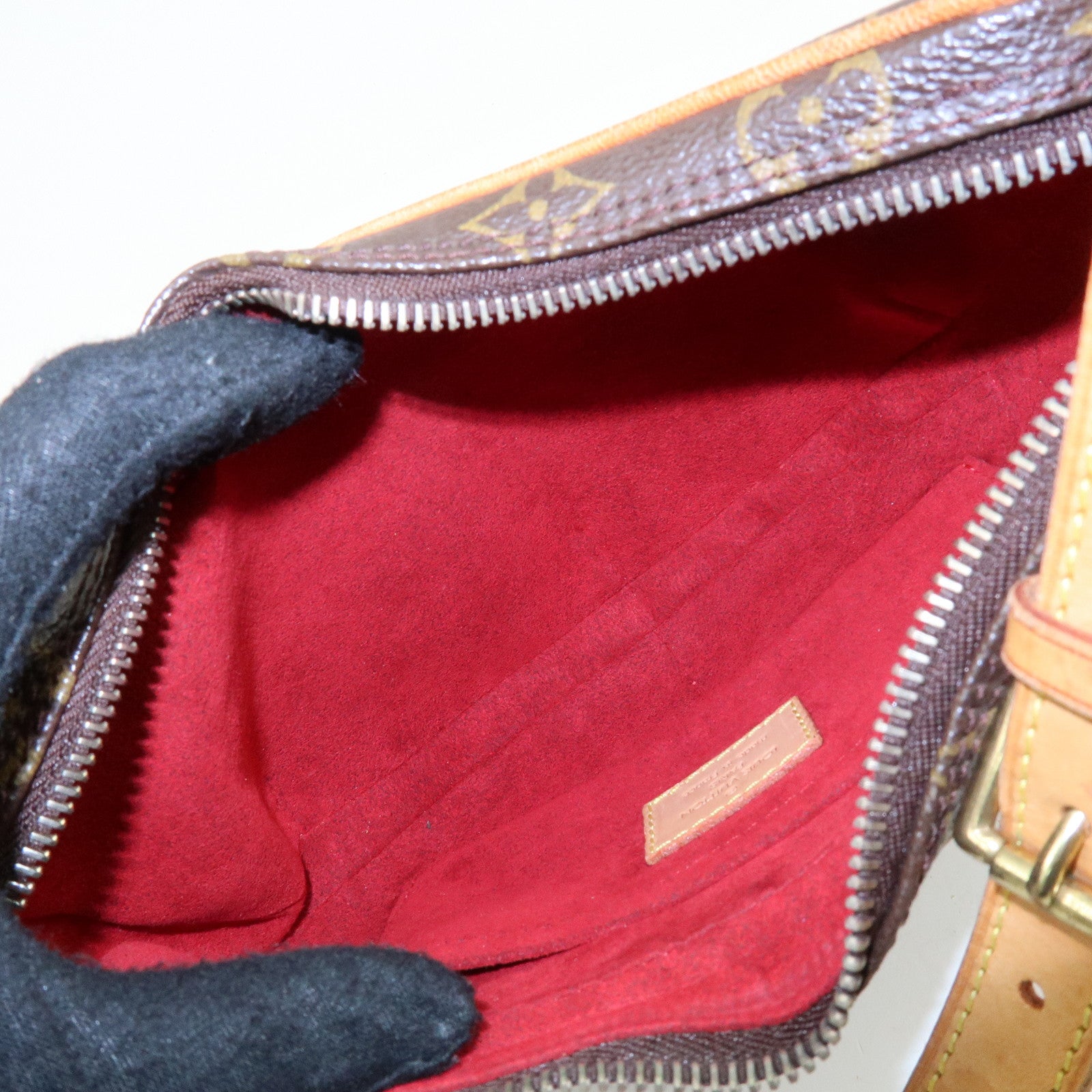 Louis Vuitton Monogram Pochette Croissant Shoulder Hand Bag M51510