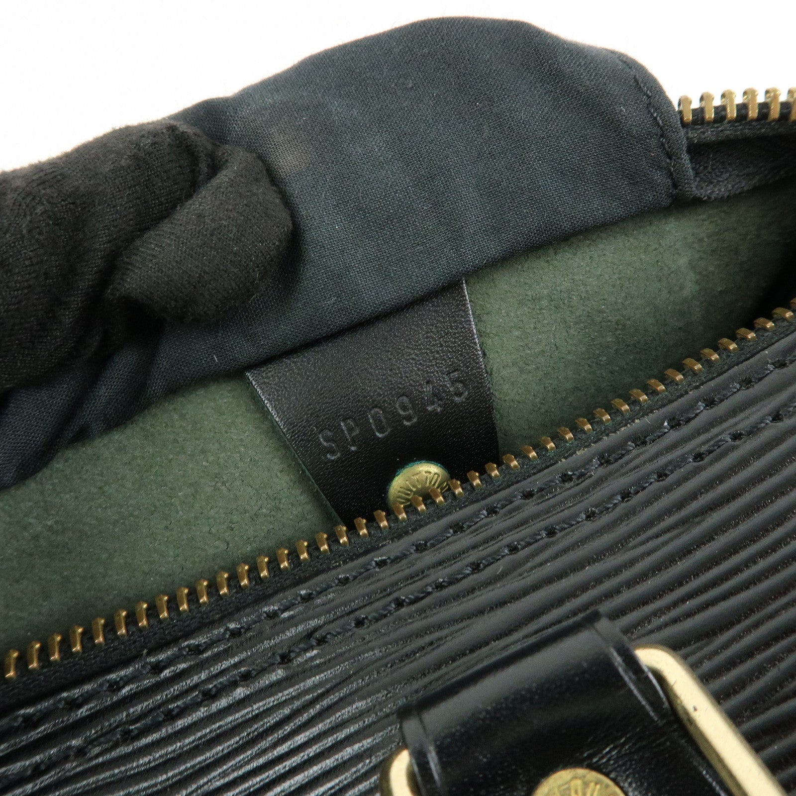 Louis Vuitton Epi Leather Speedy 25 Hand Bag Boston Bag Noir M59032