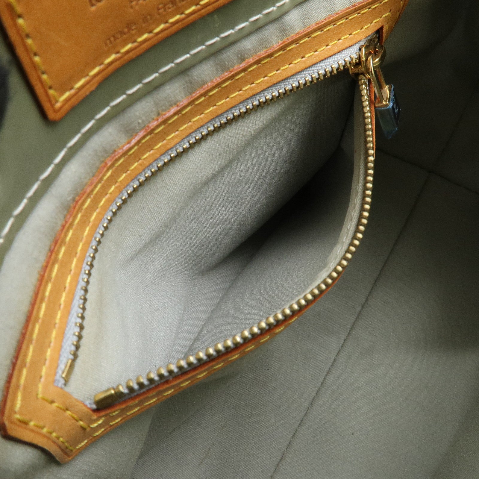 Louis Vuitton Monogram Vernis Reade PM Hand Bag Gris Gray M91145