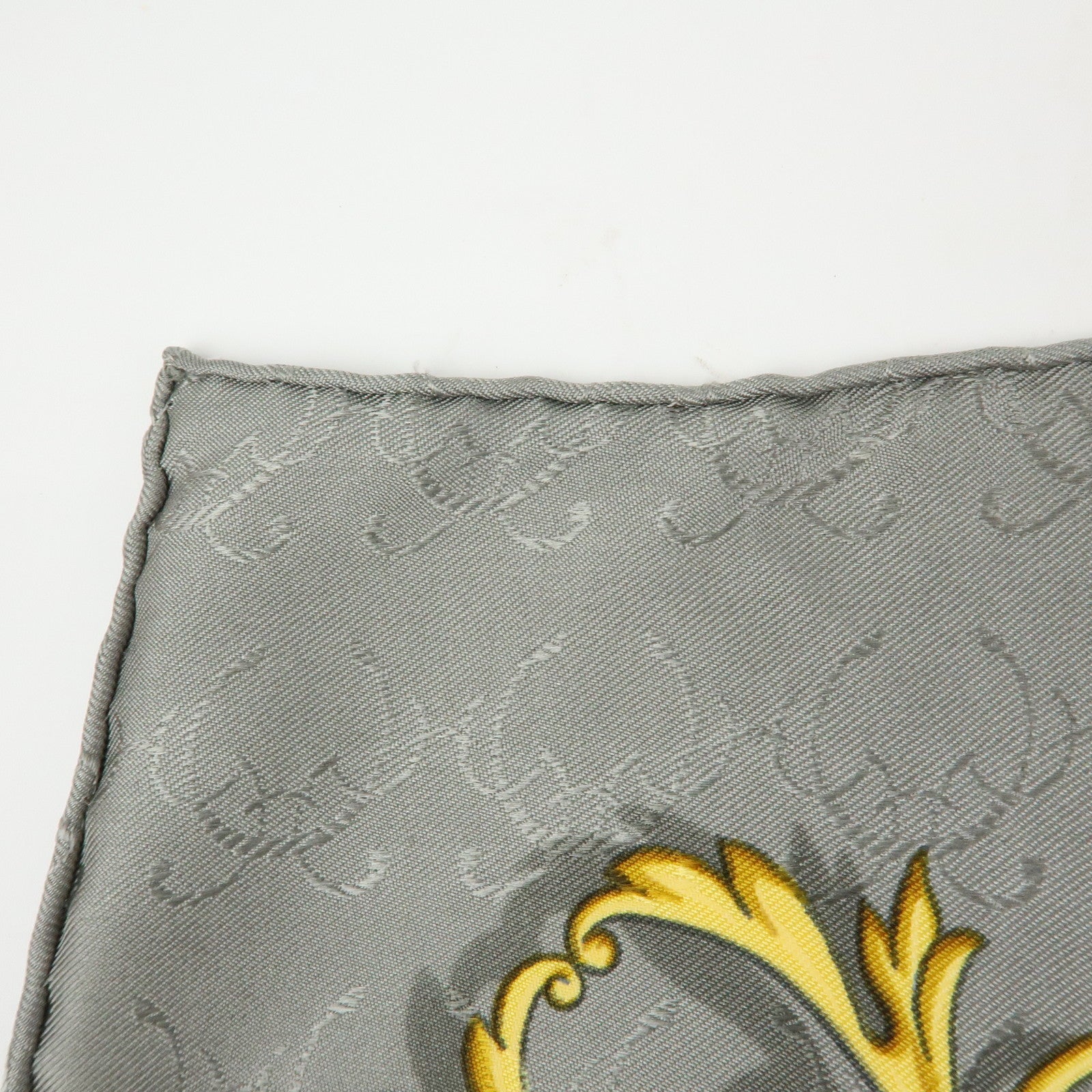 HERMES Carre 90 Silk 100% Scarf LA CLE des CHAMPS Gray Gold Brown