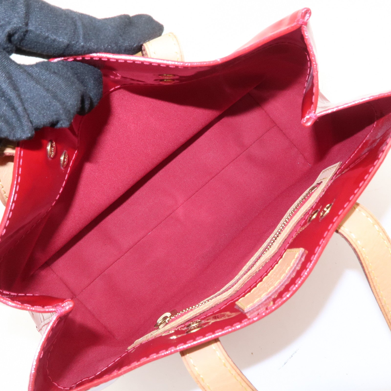 Louis Vuitton Vernis Lead PM Hand Bag Pomme d'Amour M91990