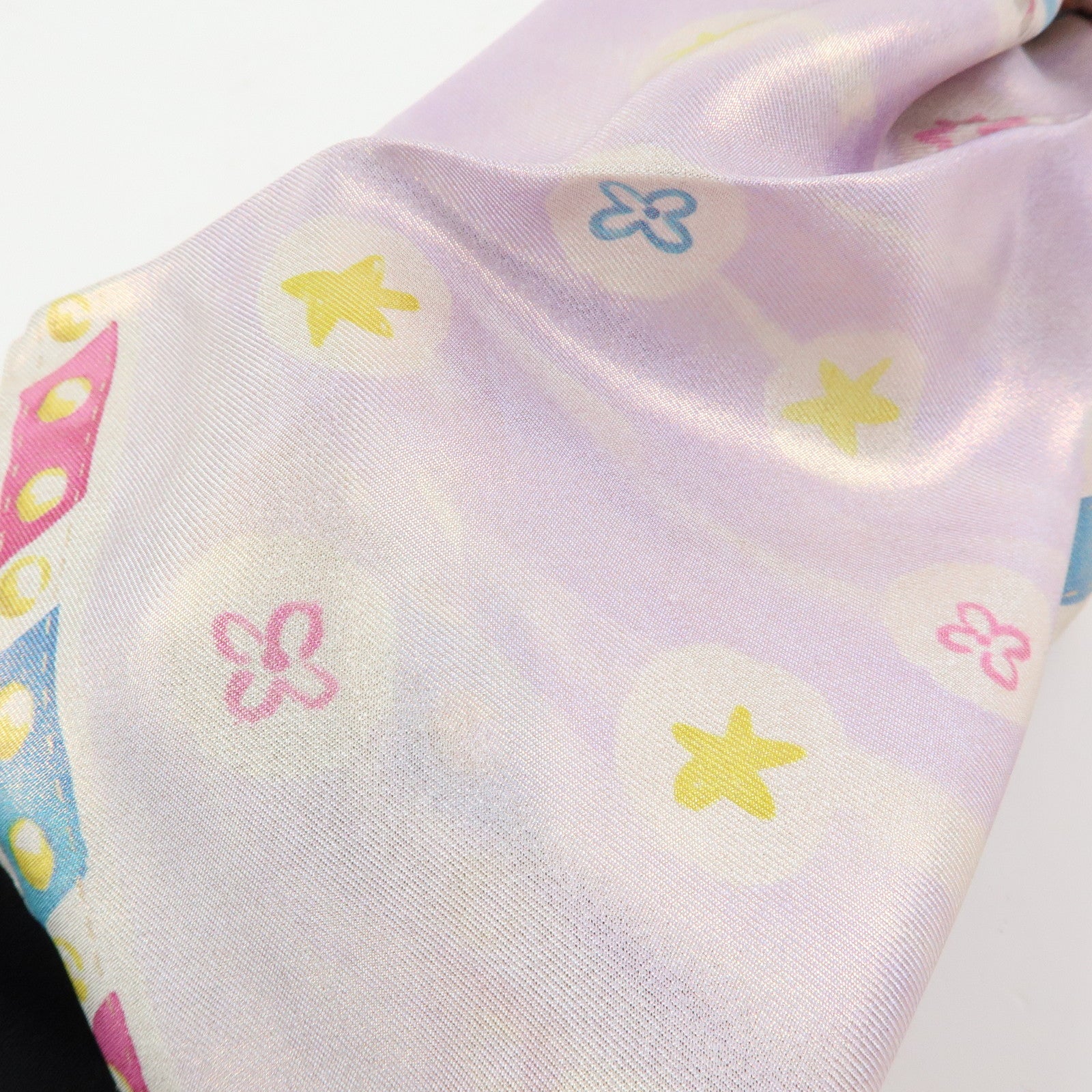 Louis Vuitton Silk 100% Scarf Voyage Autour De Ma Malle M72898