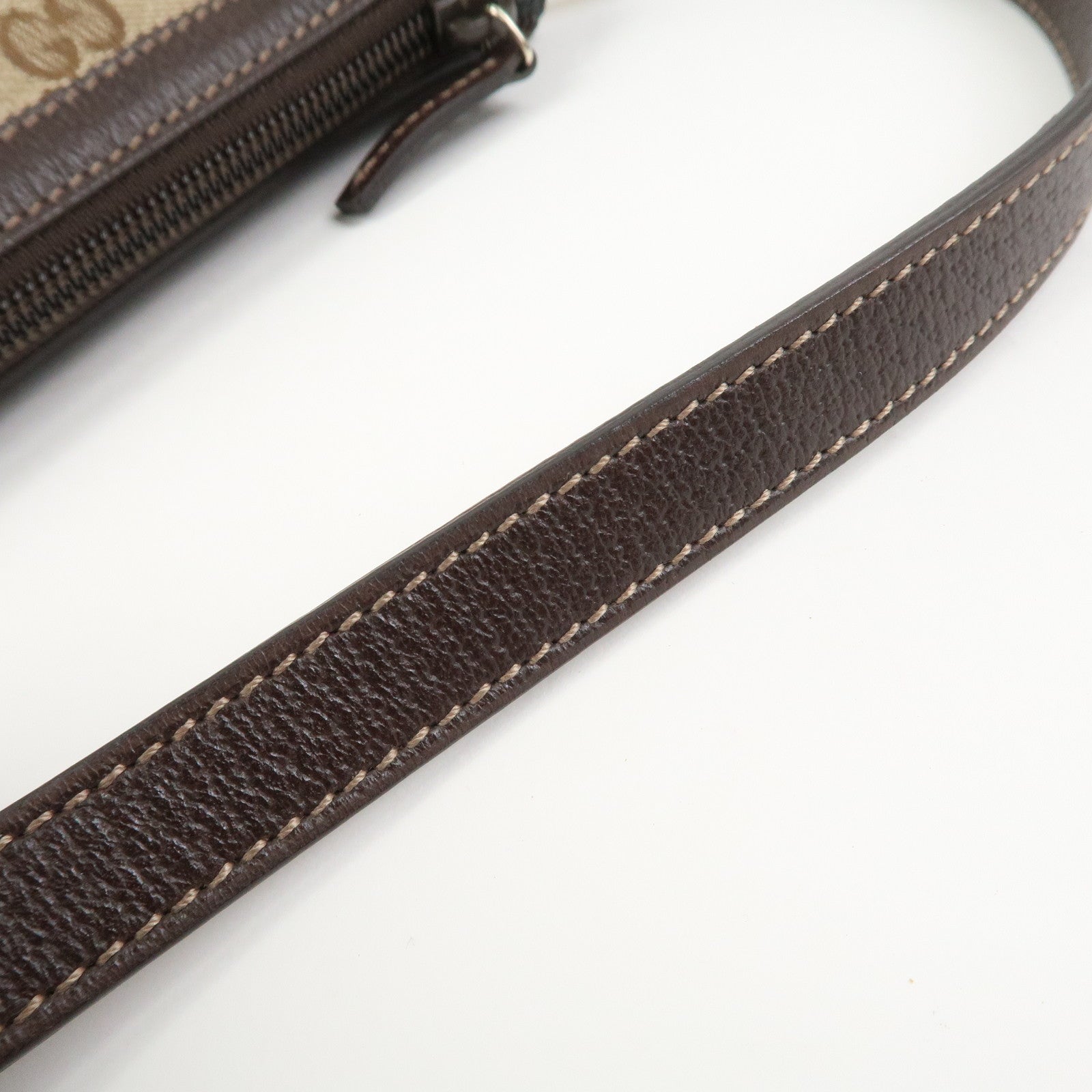 GUCCI GG Canvas Leather Accessory Pouch Hand Bag Brown 145750