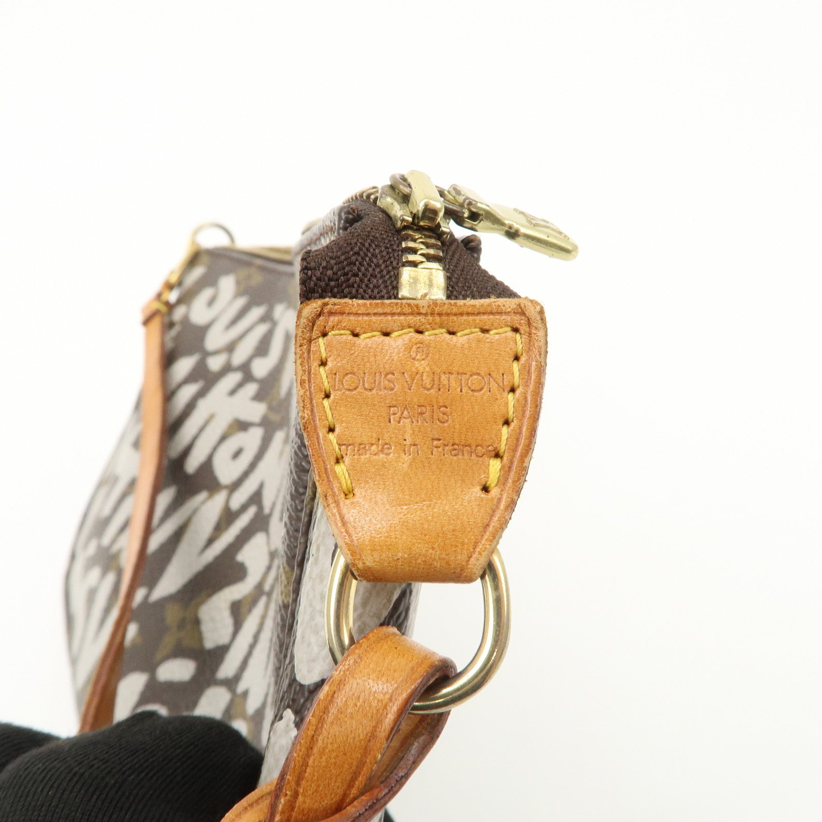 Louis Vuitton Monogram Graffiti Pochette Accessoires M92192 Used