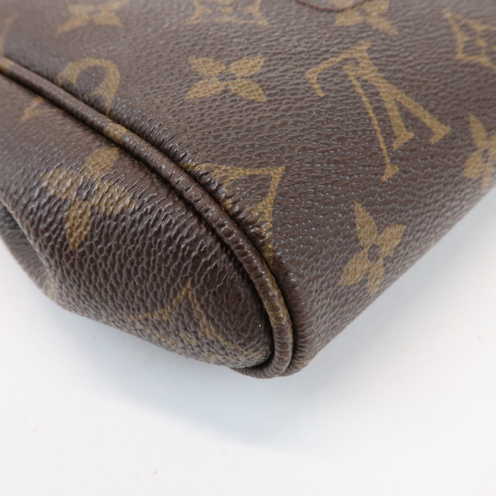 Louis Vuitton Monogram Favorite MM Shoulder Bag Brown M40718
