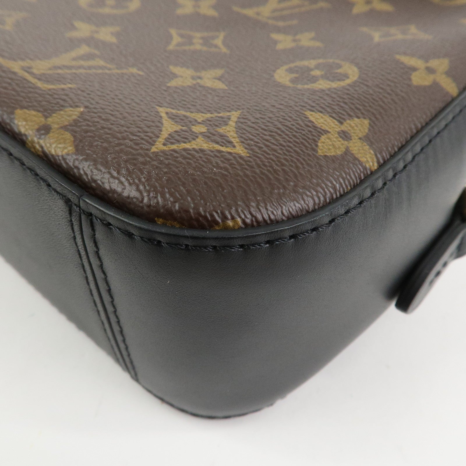 Louis Vuitton Monogram Santonge Shoulder Bag Brown M43555