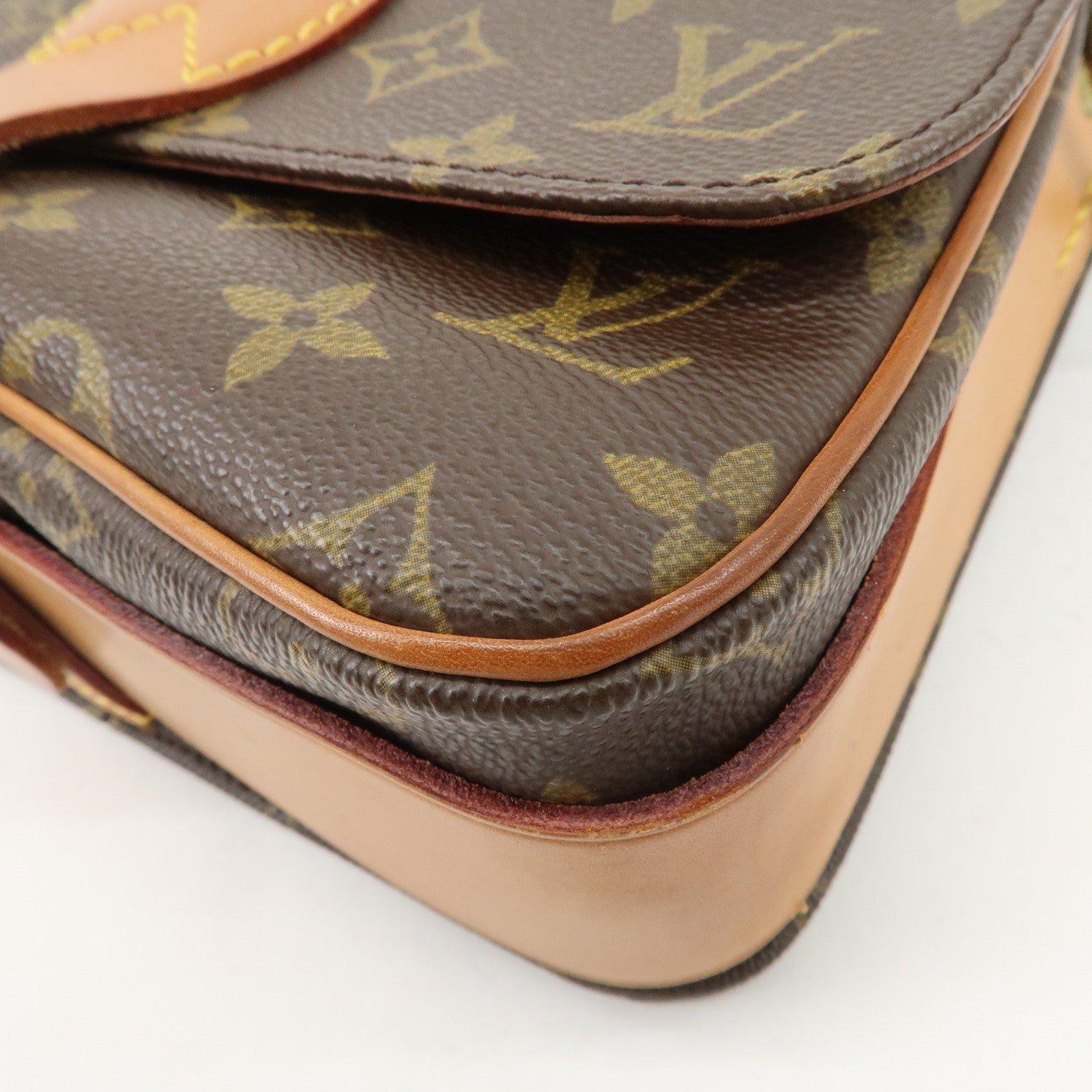 Louis Vuitton Monogram Cartouchiere MM Shoulder Bag M51253