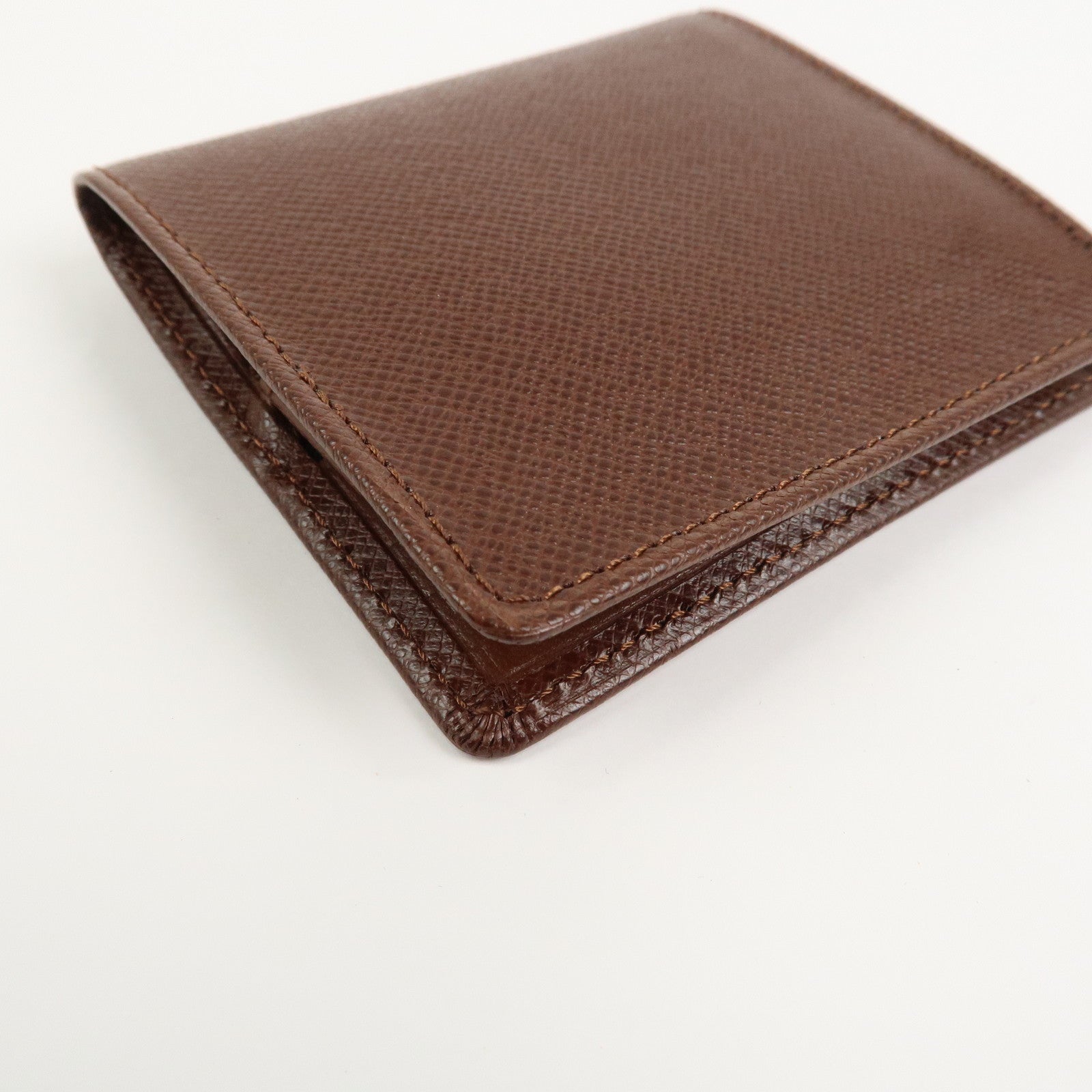 BURBERRY Logo Leather Compact Coin Case Brown