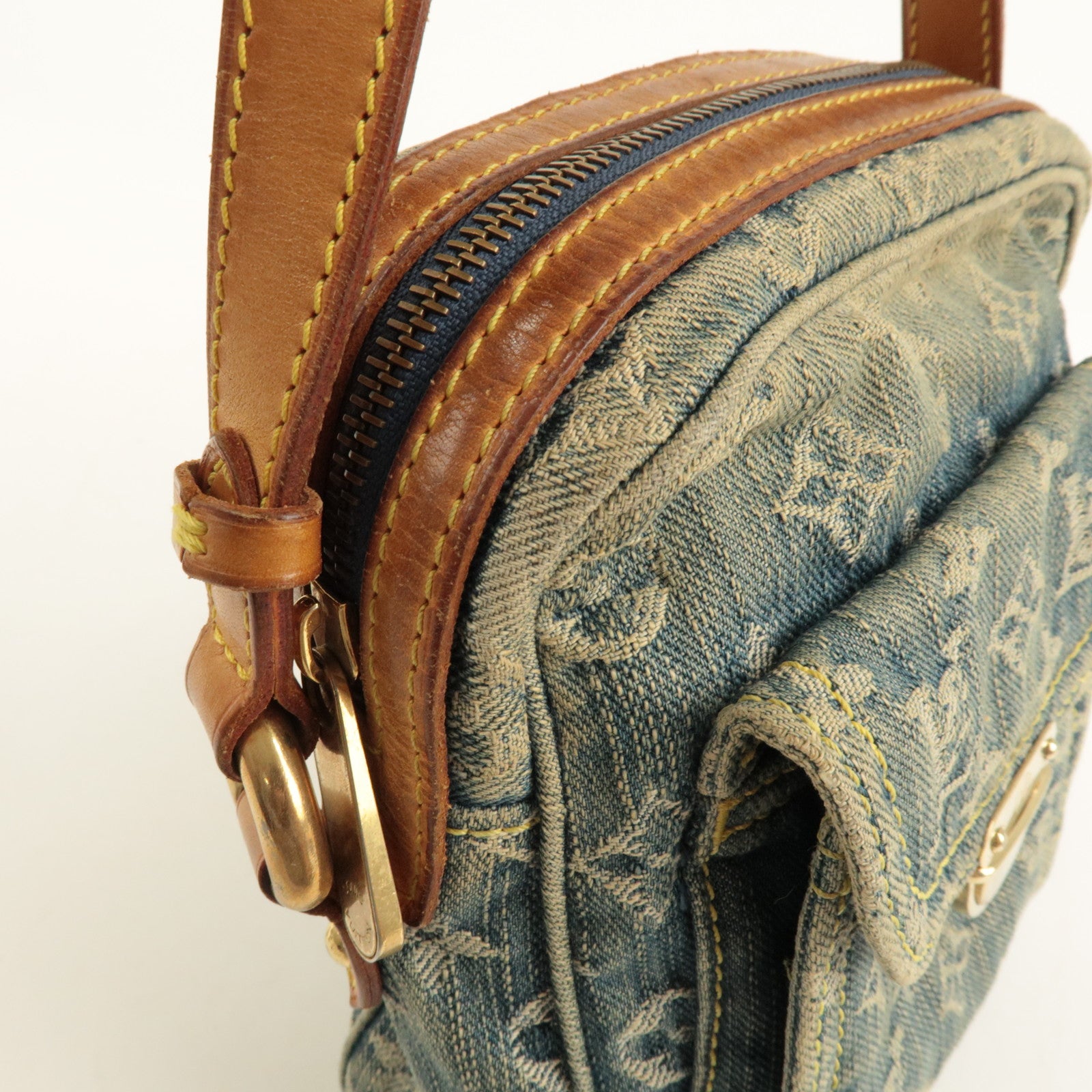 Louis Vuitton Monogram Denim Camera Bag Shoulder Bag Blue M95348