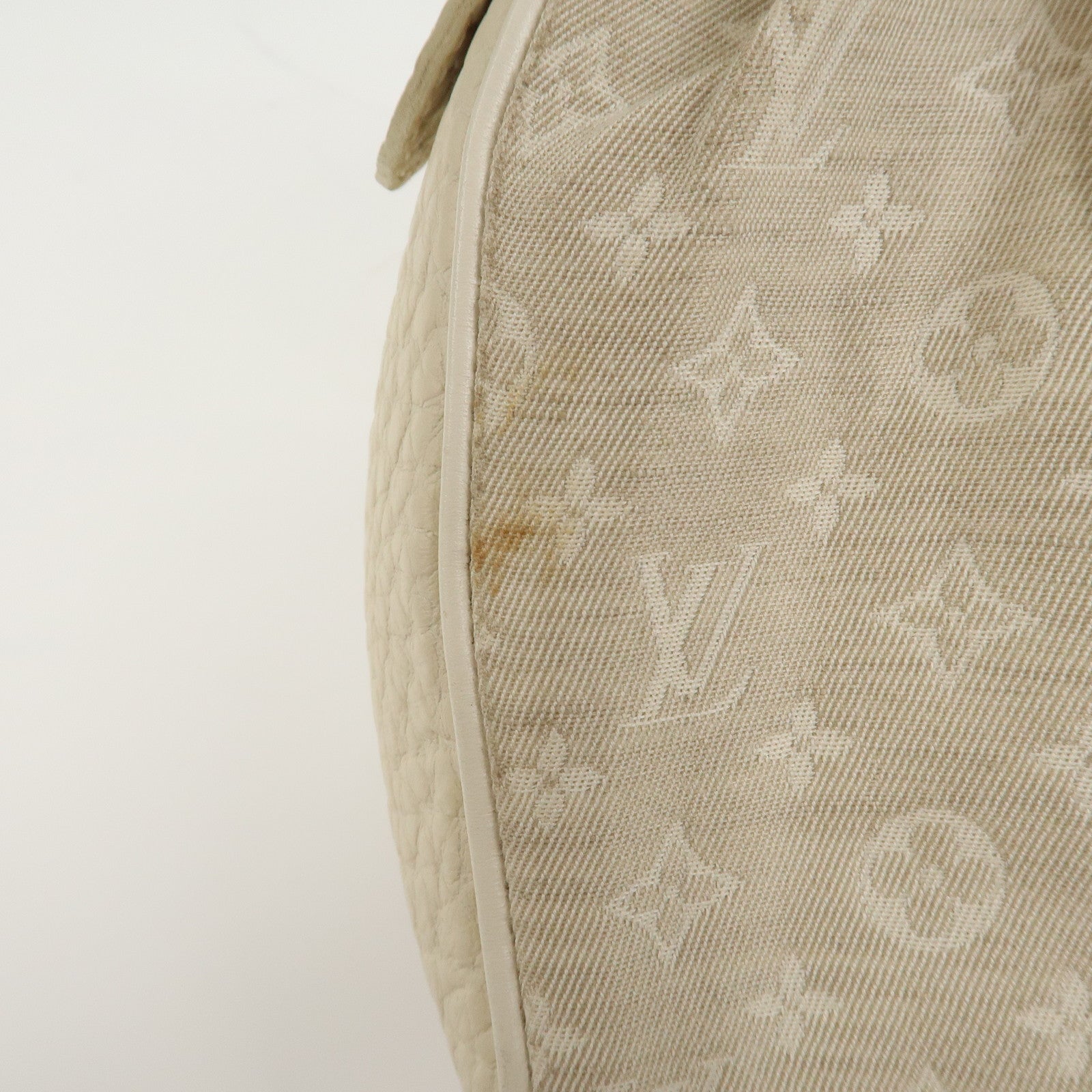 Louis Vuitton Monogram Mini Lin Trapeze PM Hand Bag Dune M40061