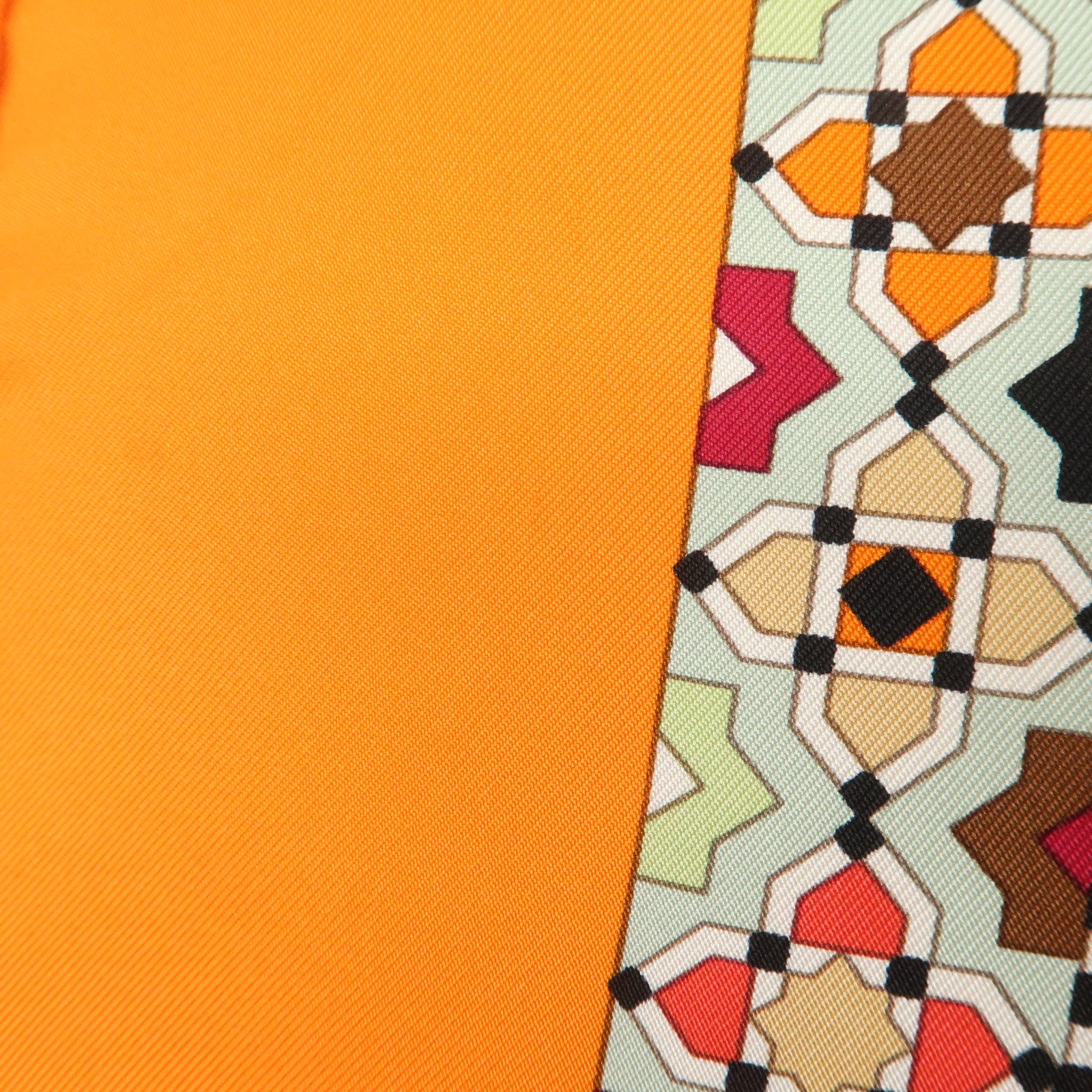 HERMES Carre 90 Silk 100% Les Jardins d’ Andalousie Scarf Oragne