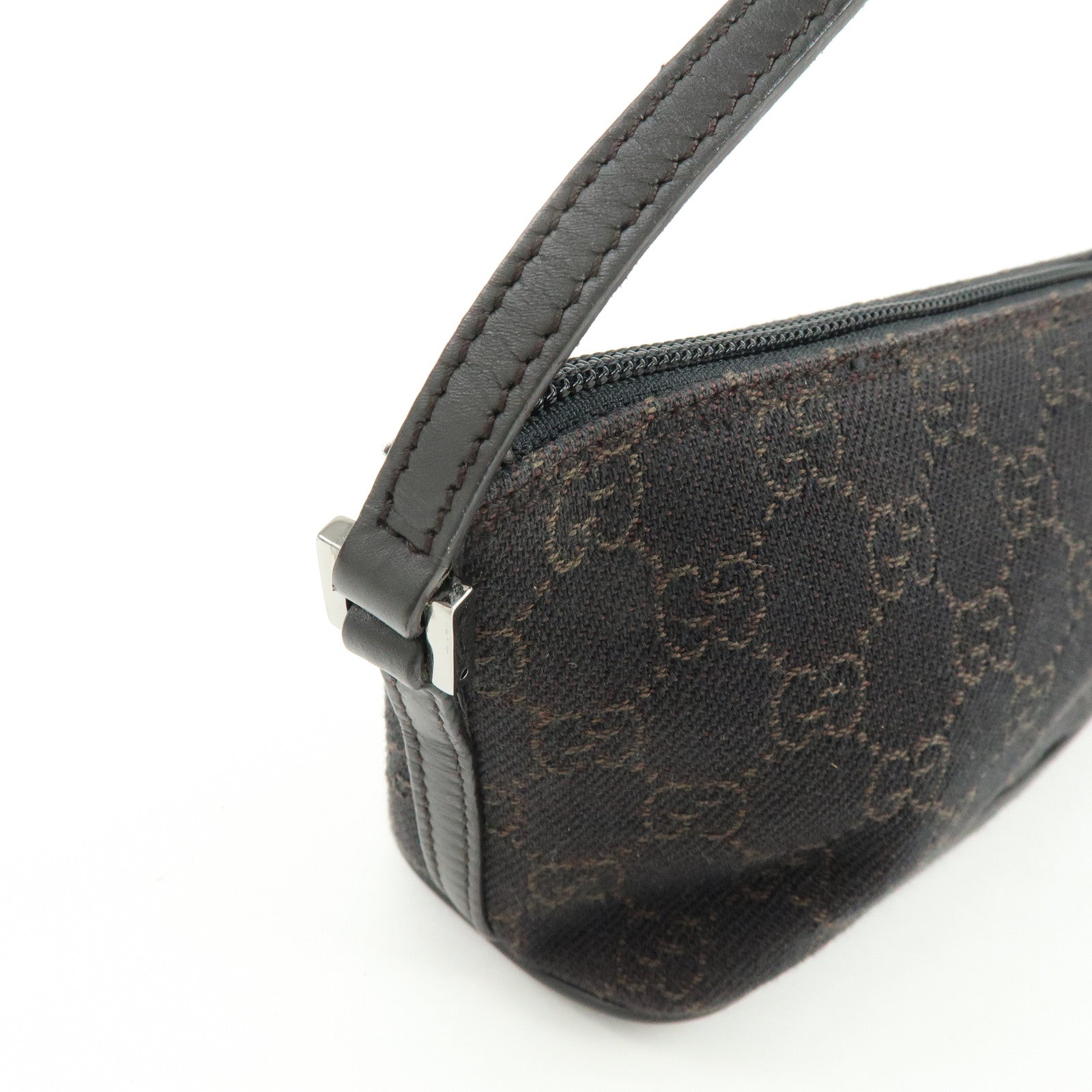 GUCCI Boat Bag GG Canvas Accessory Pouch Hand Bag Brown 07198