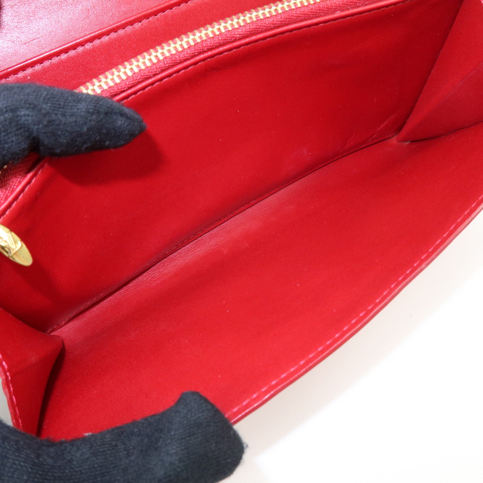 Louis Vuitton Monogram Vernis Portefeuille Sarah Wallet Red M91739