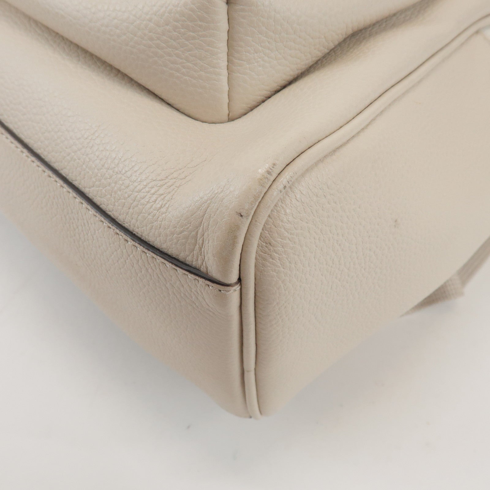 GUCCI Sherry Vintage Logo Leather Backpack Ivory 547834