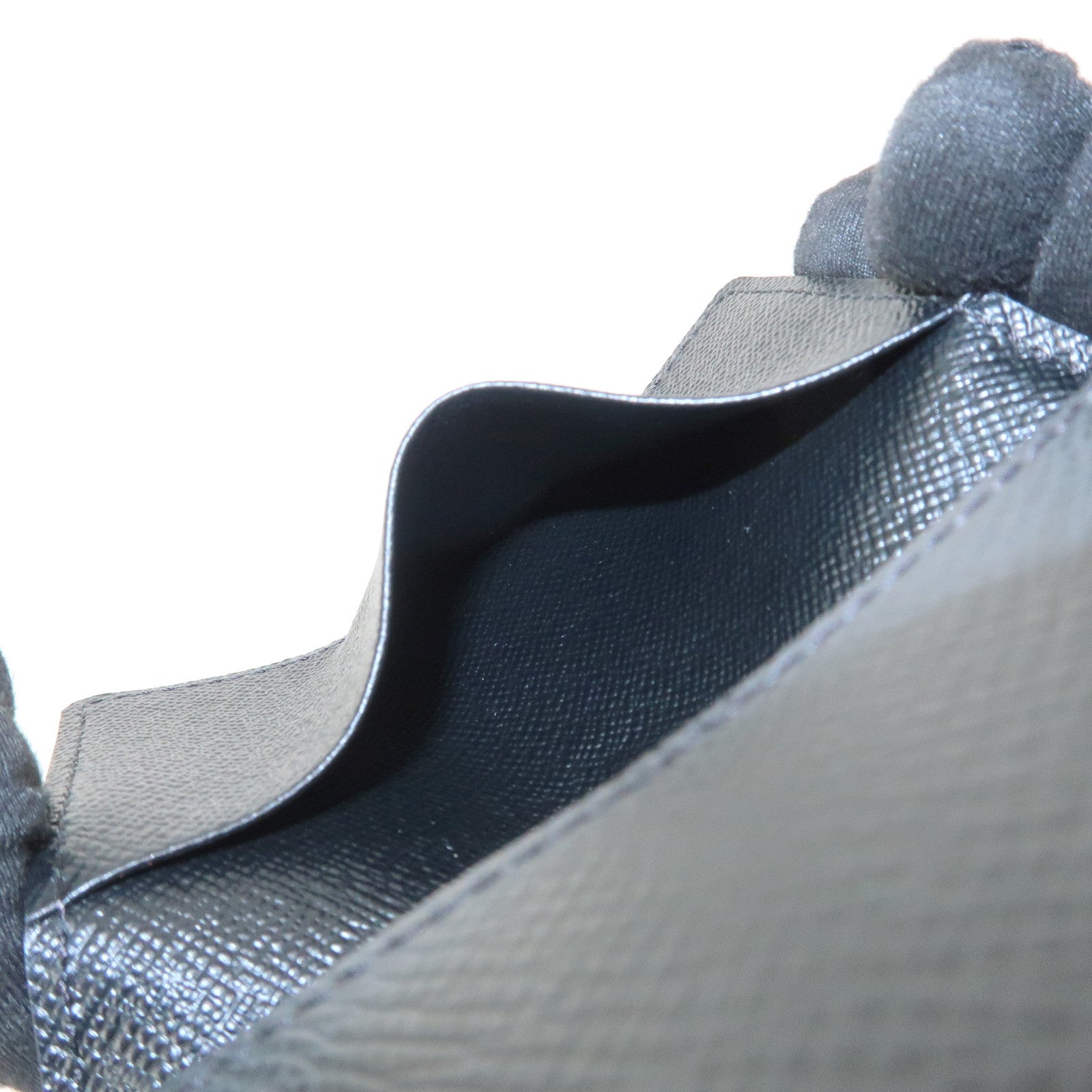 Louis Vuitton Taiga Enveloppe Cartes de Visite Card Case M30922