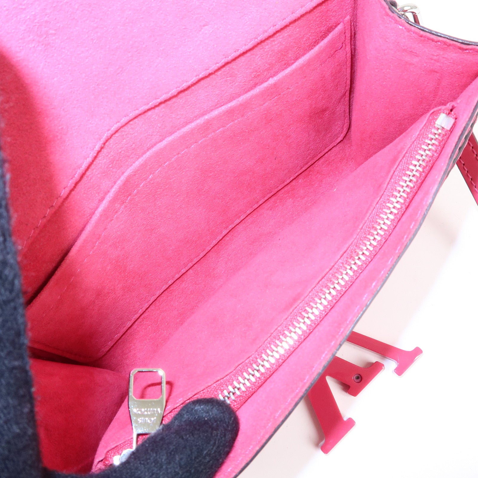 Louis Vuitton Epi Pochette Louise PM 2WAY Bag Pivoine M42082