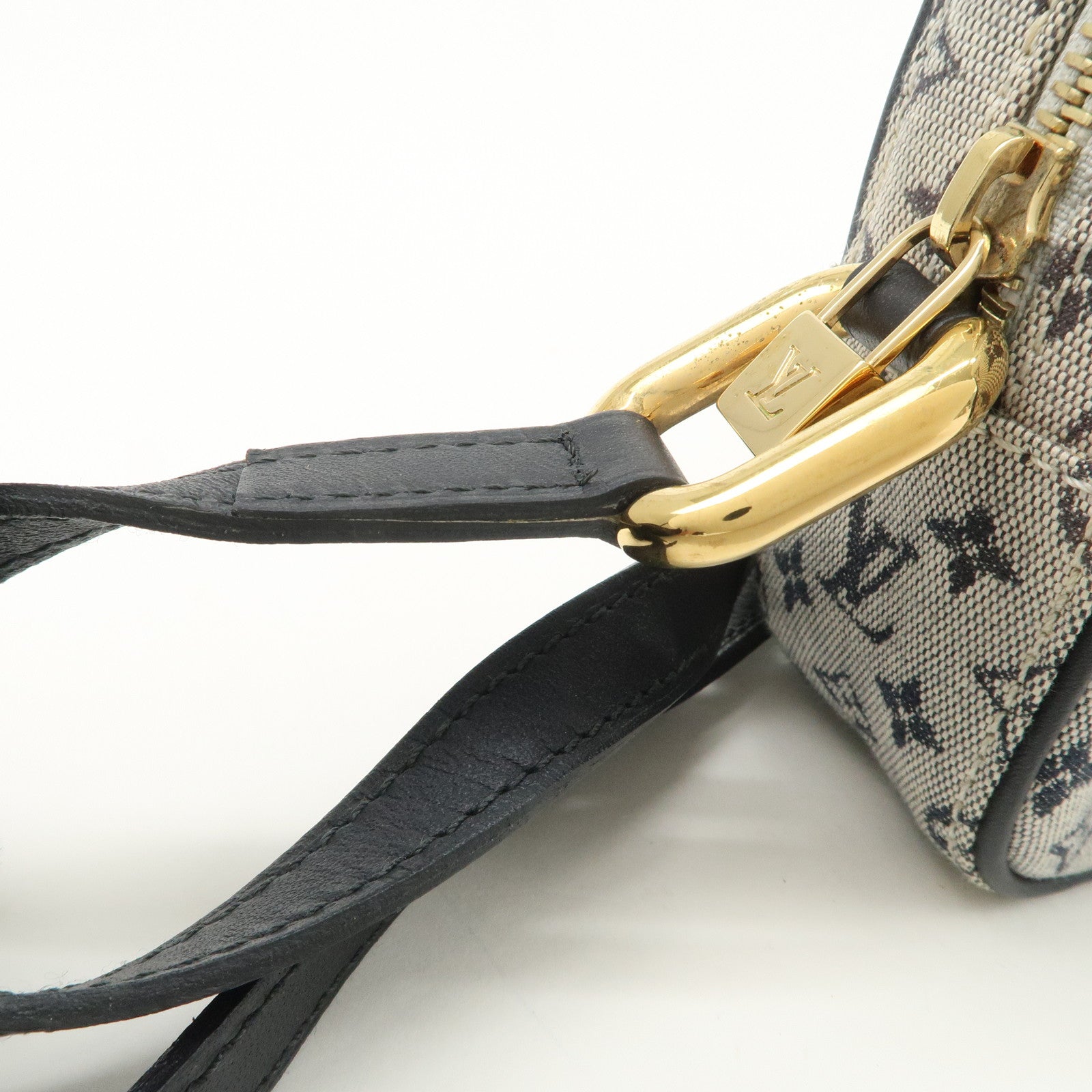 Louis Vuitton Monogram Mini Juliet MM Crossbody Bag M92217