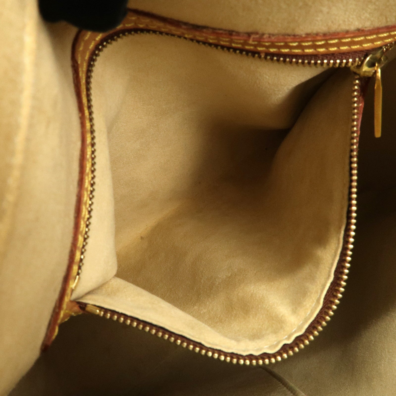 Louis Vuitton Monogram Looping GM Shoulder Bag M51145