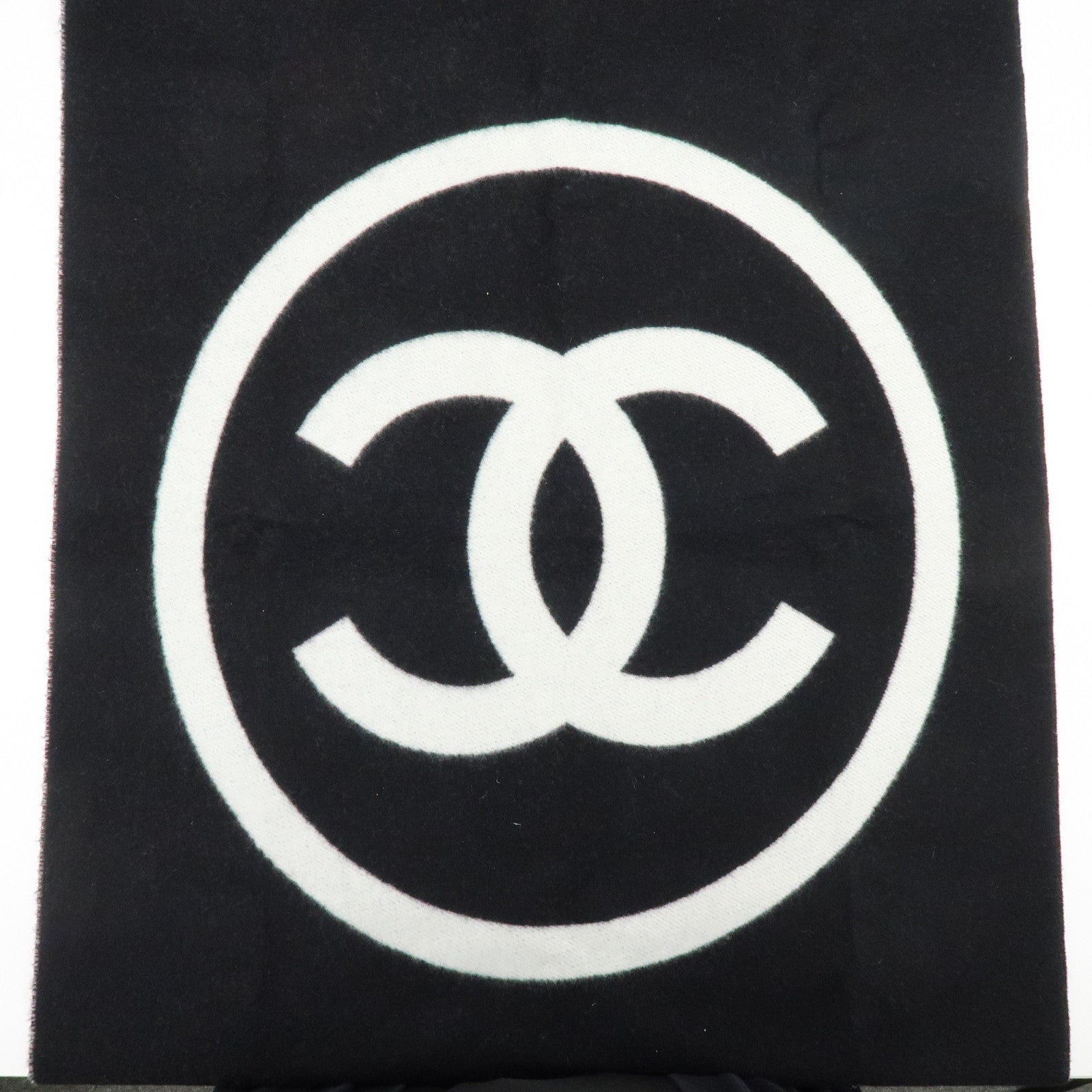 CHANEL Logo COCO Mark Cashmere 100% Scarf Shawl White Black