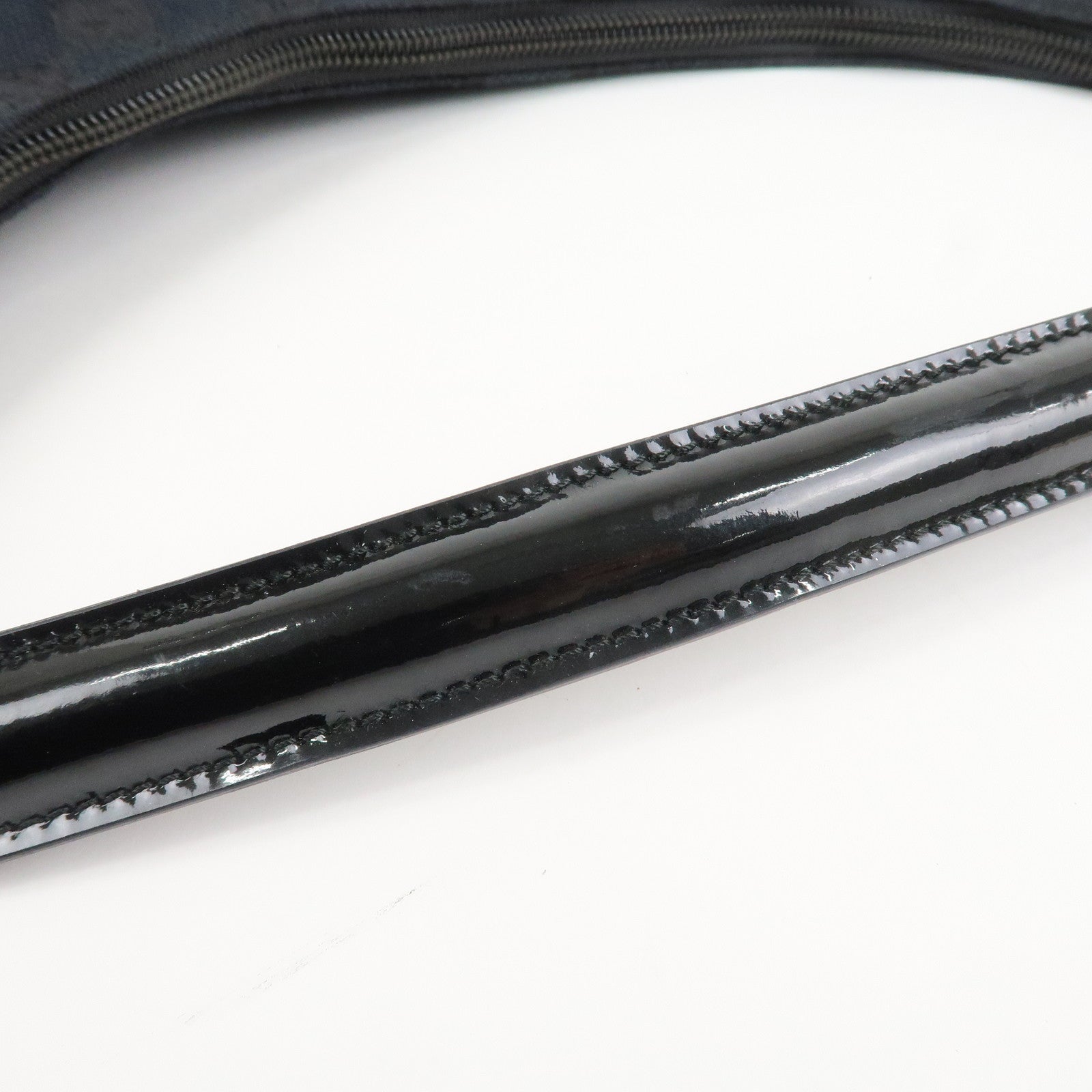 GUCCI GG Canvas Patent Leather Shoulder Bag Black 001.4158 Used