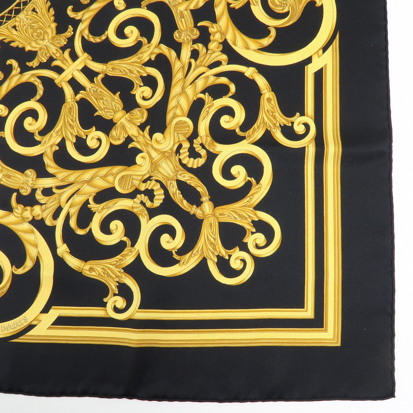 HERMES Carre 90 Silk 100% Scarf LES TUILERIES Black Gold