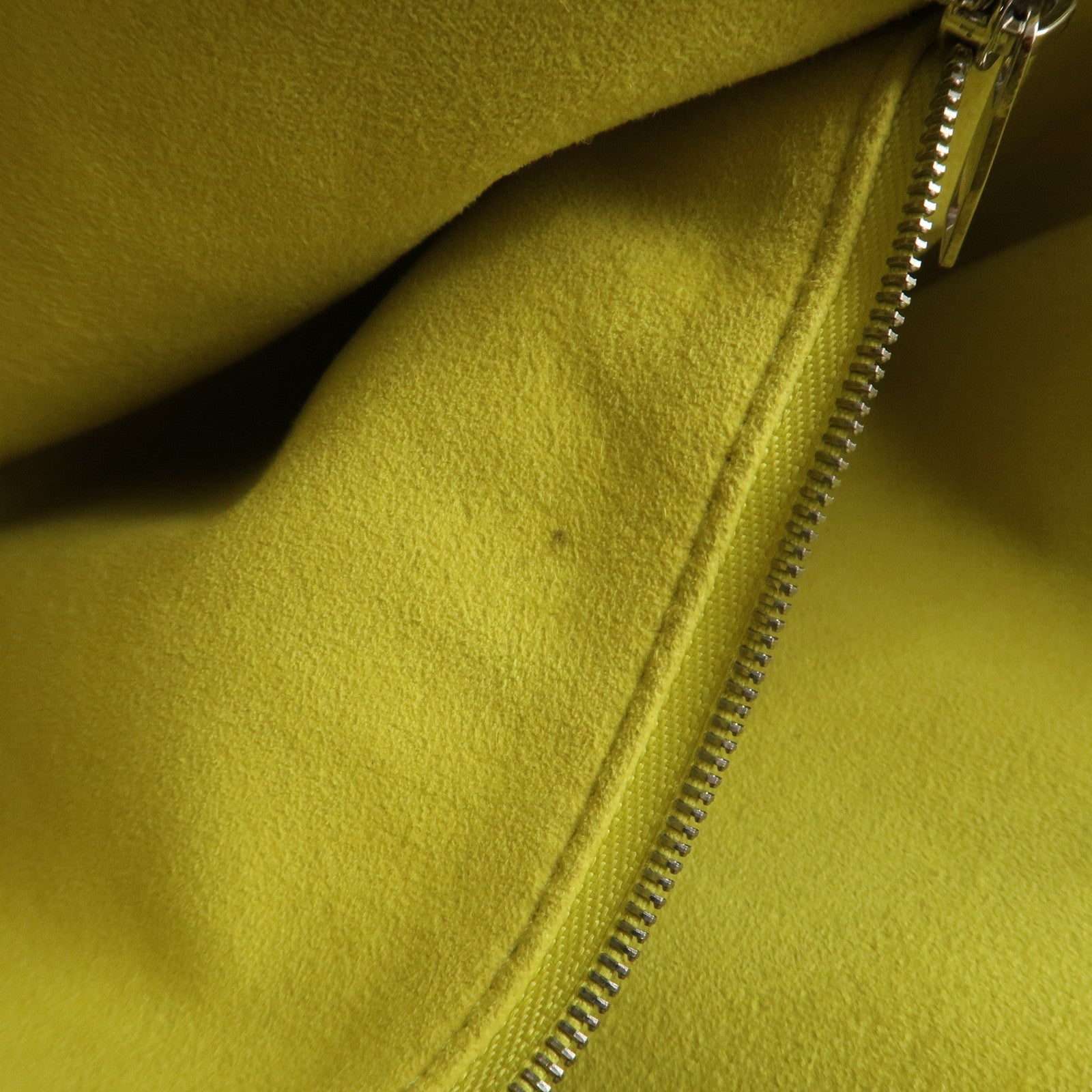 Louis Vuitton Epi Petit Noe Shoulder Bag Pistache M44107