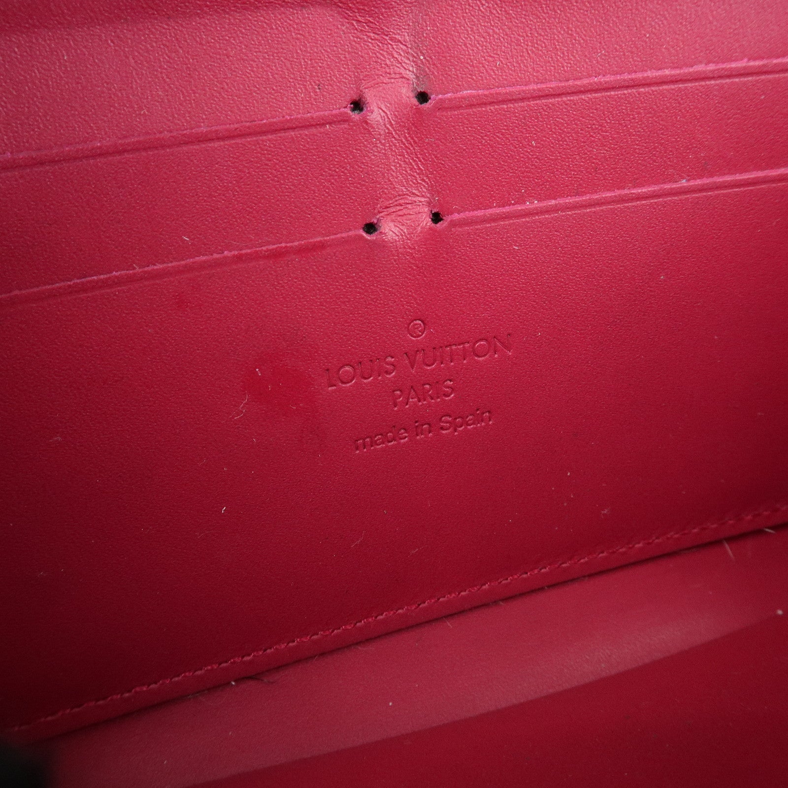 Louis Vuitton Monogram Vernis Round Zippy Wallet Rose Indien M91597