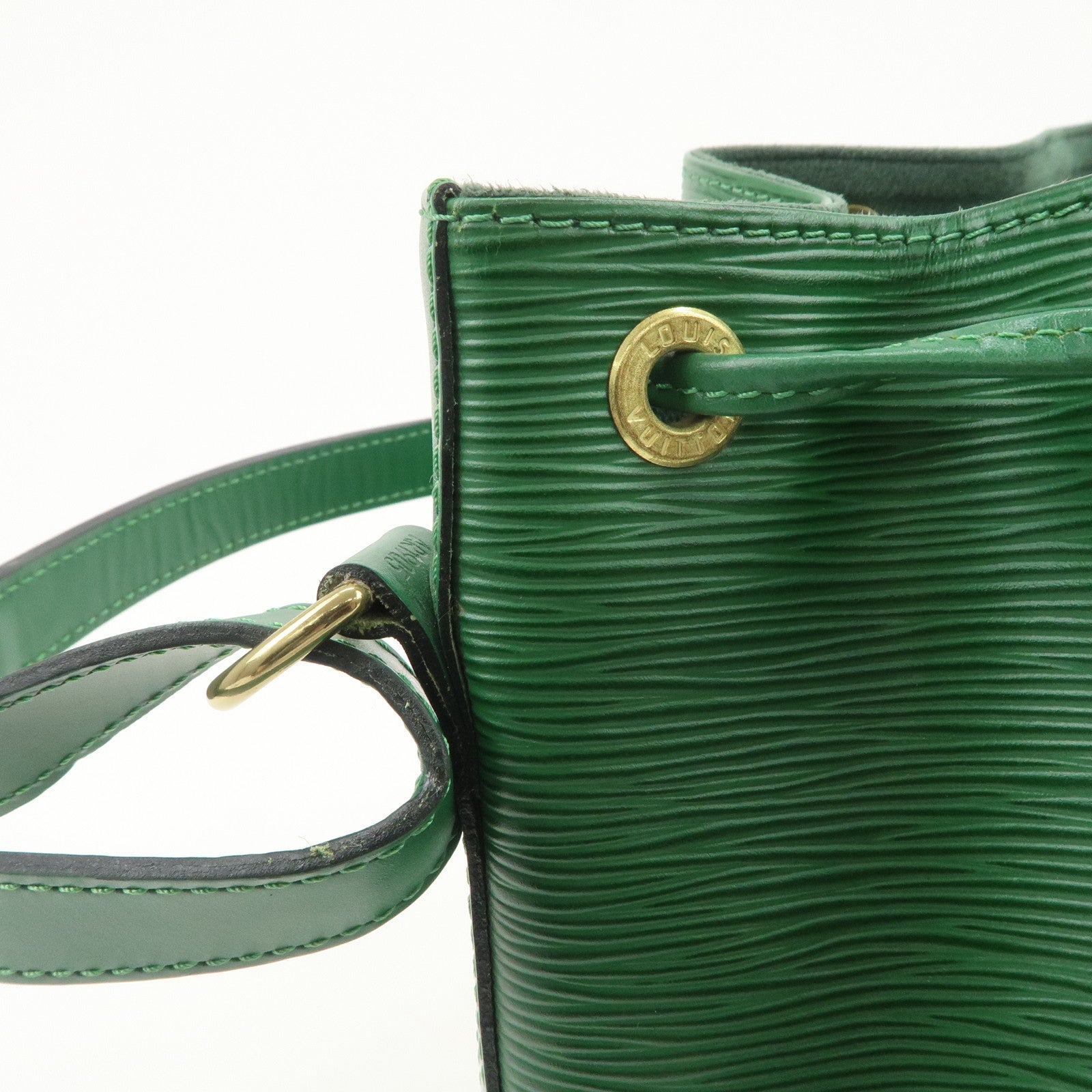 Louis Vuitton Epi Petit Noe Shoulder Bag Borneo Green M44104