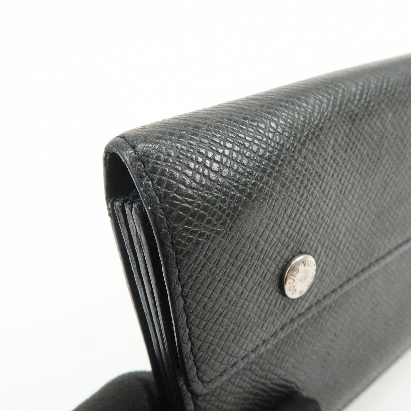 Louis Vuitton Taiga Portefeuille Accordion Wallet Ardoise M30992