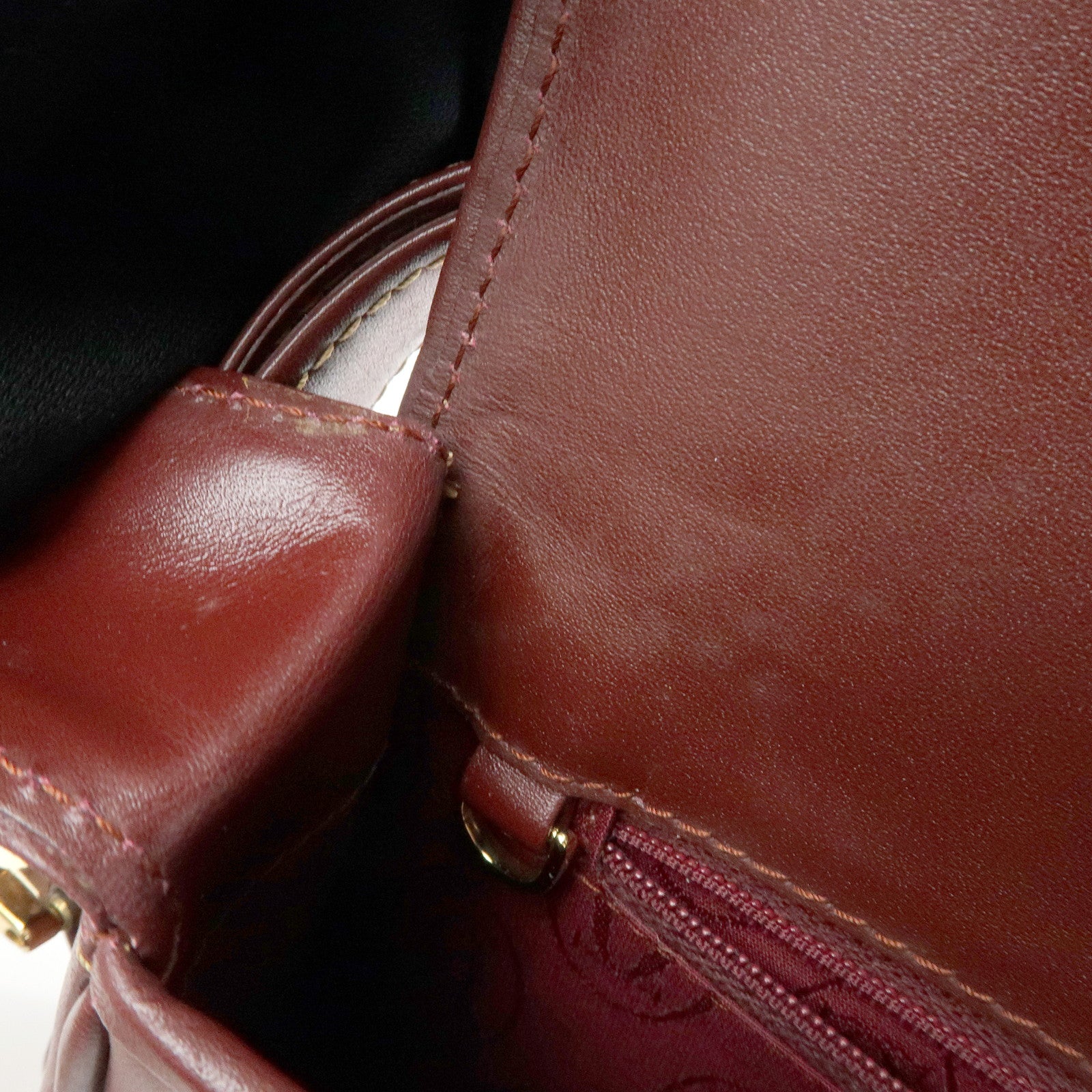 Cartier Must de Cartier Leather Shoulder Bag Crossbody Bag Bordeaux