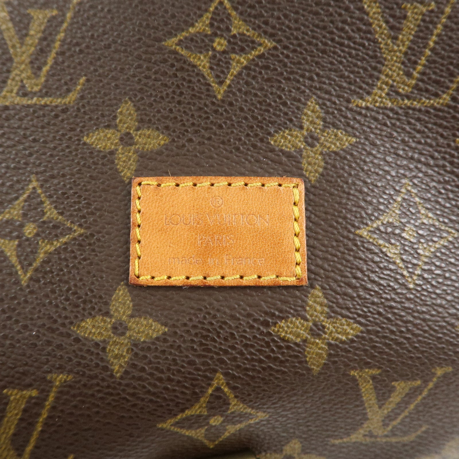 Louis Vuitton Monogram Saumur 30 Shoulder Bag Brown M42256