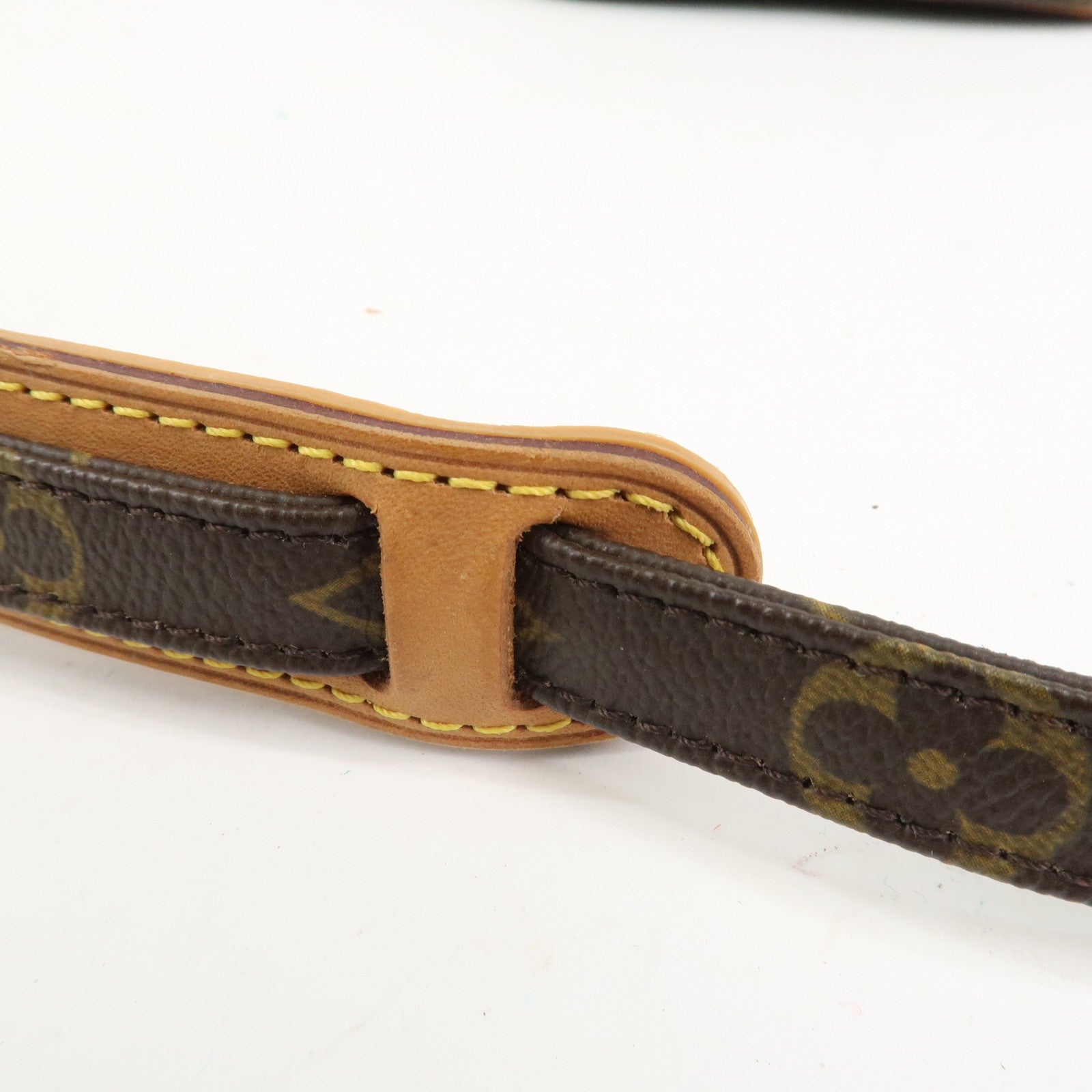 Louis Vuitton Monogram Amazone Shoulder Bag Crossbody Bag M45236