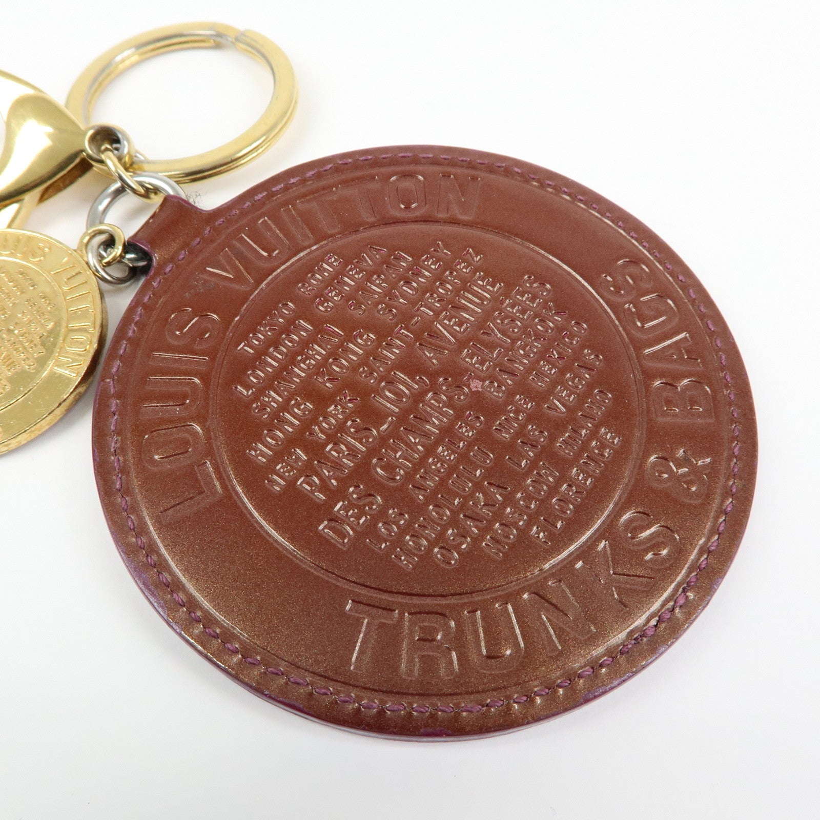 Louis Vuitton Vernis Leather Porte Cles Rond T&B Key Charm M93604