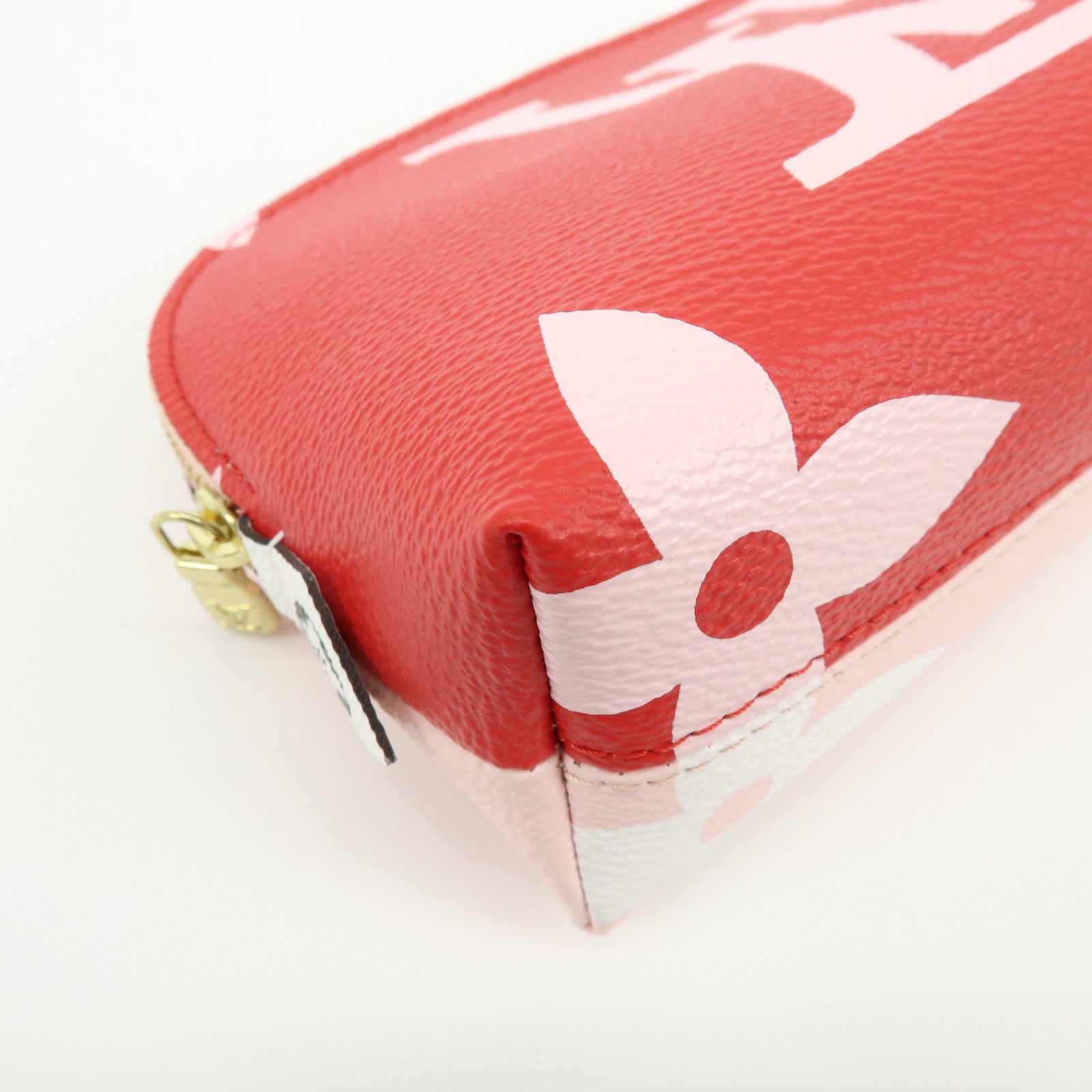 Louis Vuitton Monogram Giant Pochette Cosmetic PM Rouge M67694
