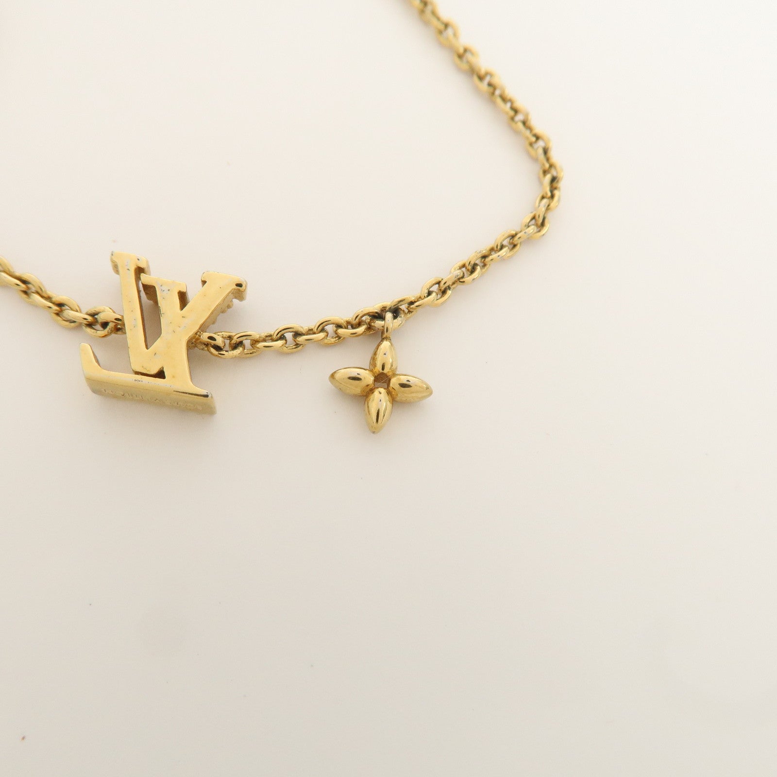 Louis Vuitton LV Iconic Metal Bracelet Gold M00587