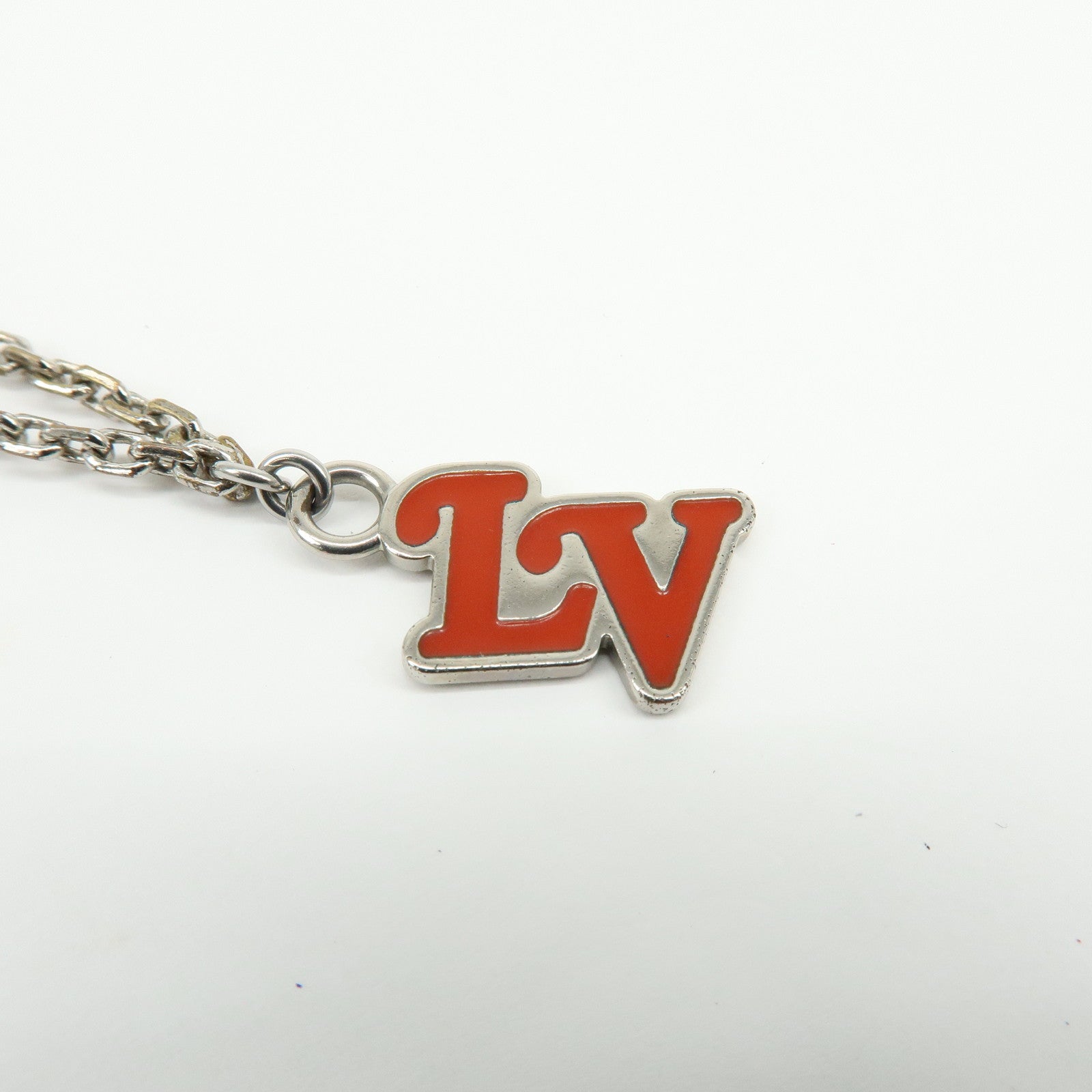 Louis Vuitton Collier LV Dove Metal Silver Necklace M00957